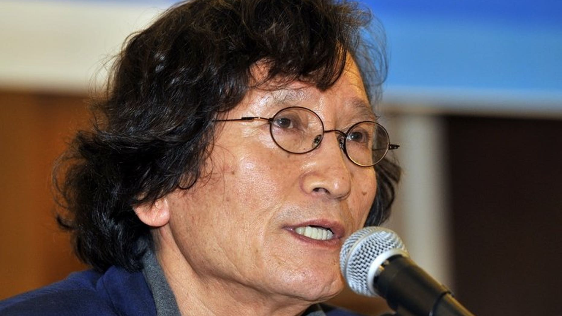 Director Chung Ji-Young at a press conference on Megabox's decision to stop screening "Project Cheonan", September 9, 2013. South Korea's film community reacted angrily Monday to a major cinema chain's decision to stop screening a documentary that questions whether North Korea was really behind the 2010 sinking of Cheonan.