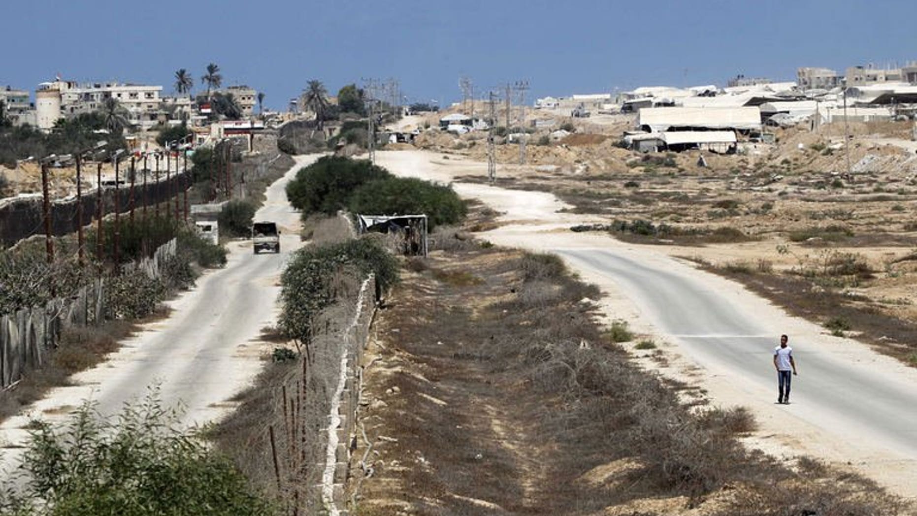 A picture taken from the Southern Gaza Strip shows the borders between Egypt (L) and the Palestinian territory (R) on September 8, 2013.