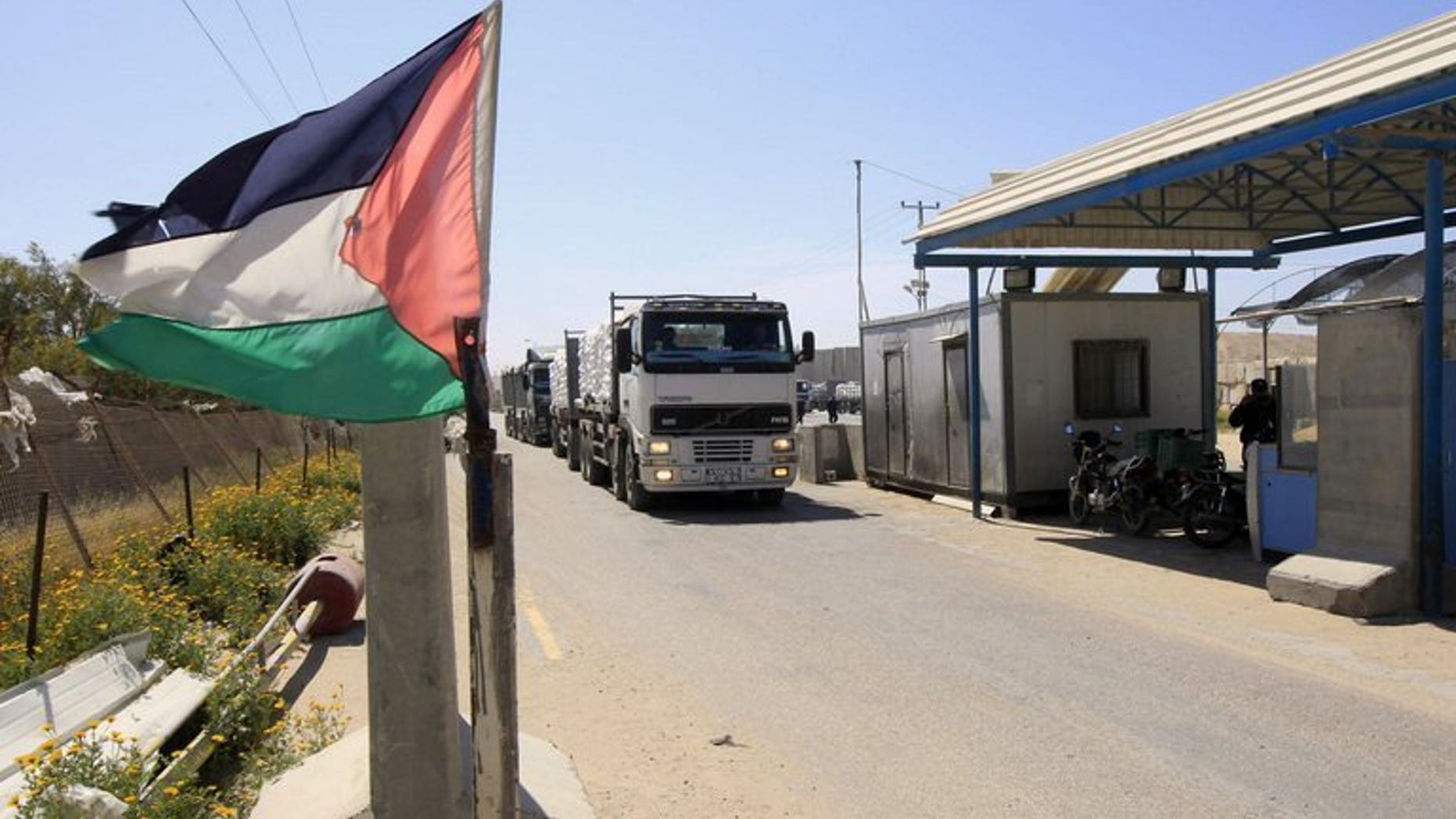 A truck carrying supplies into Rafah waits at the Kerem Shalom crossing between Israel and the Gaza Strip, on March 28, 2013. Israel has permitted a delivery of cement and steel for use by the private sector into the Gaza Strip for the first time since 2007, a Palestinian official told AFP.