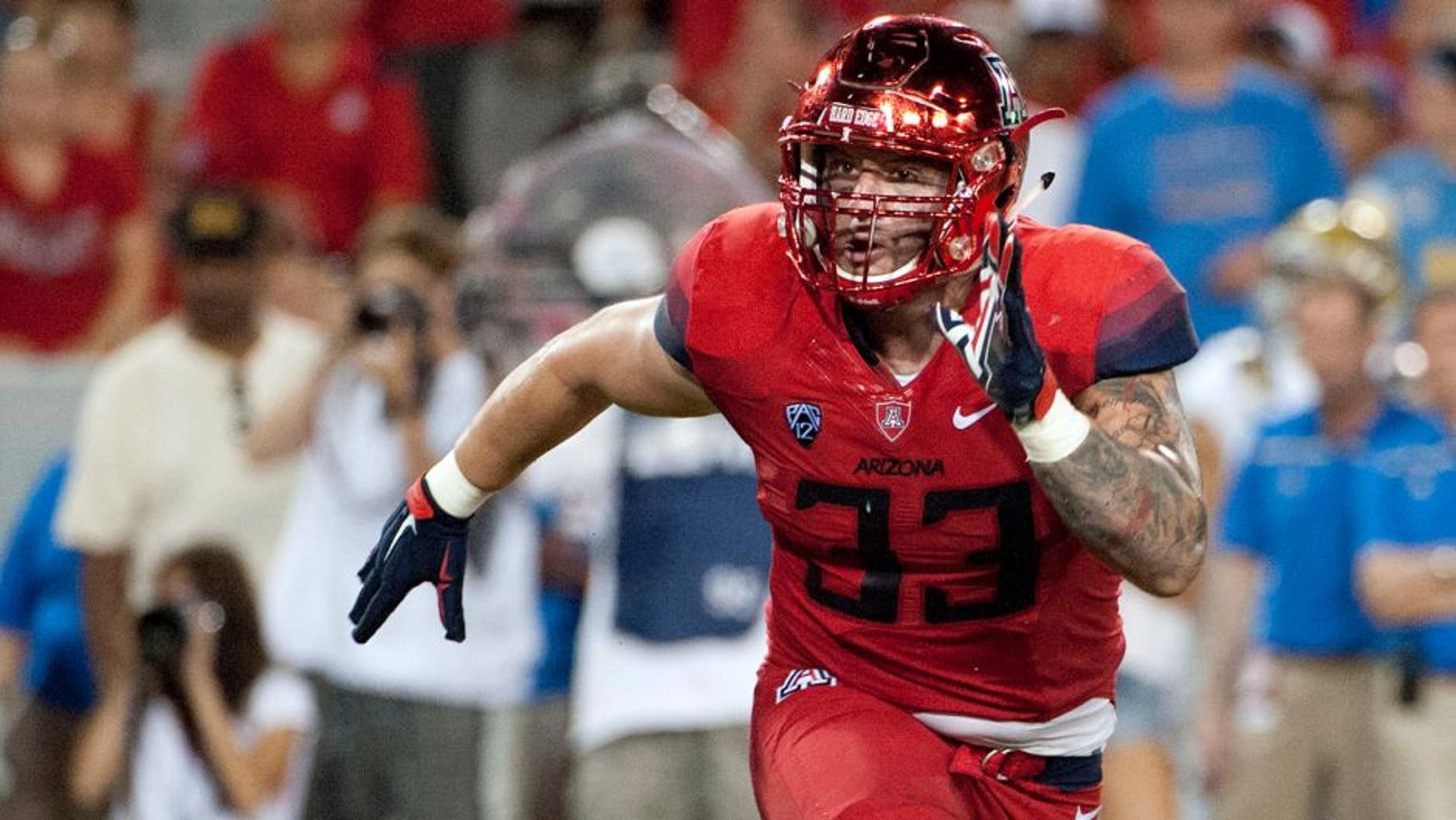 Sep 26, 2015; Tucson, AZ, USA; Arizona Wildcats linebacker Scooby Wright III (33) during the fourth quarter against the UCLA Bruins at Arizona Stadium. UCLA won 56-30. Mandatory Credit: Casey Sapio-USA TODAY Sports