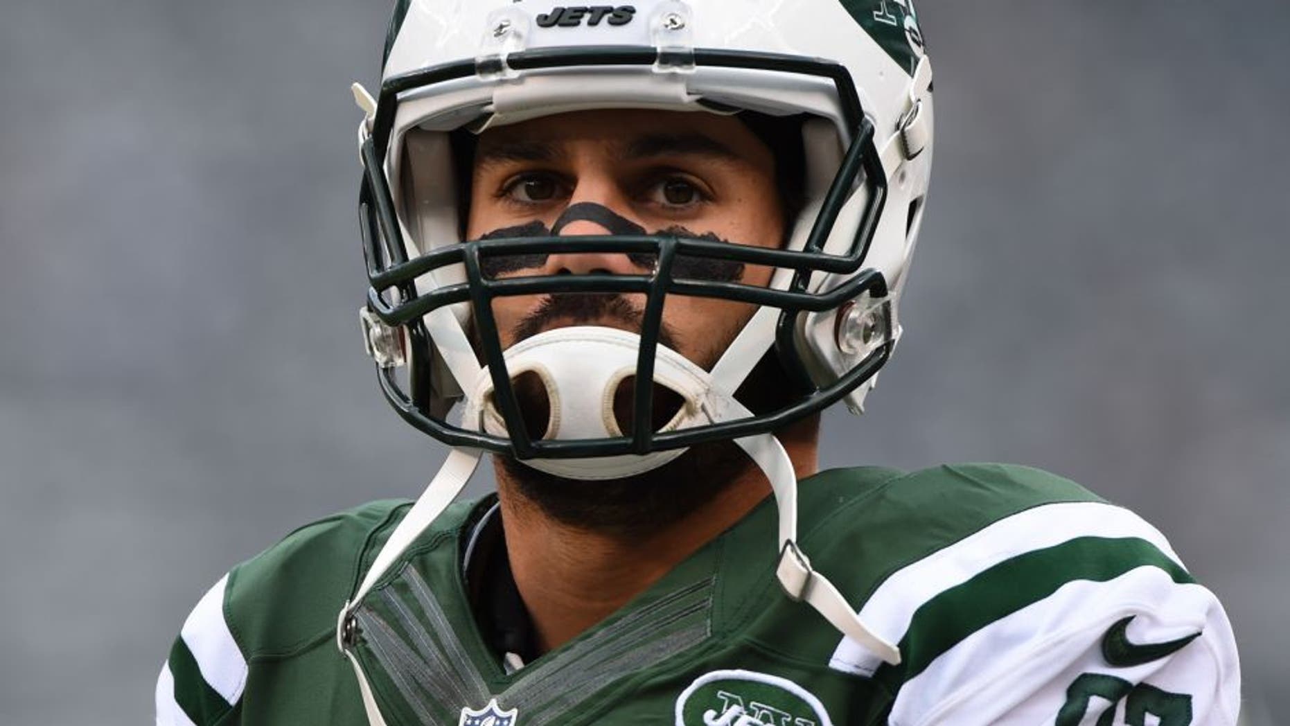 Oct 26, 2014; East Rutherford, NJ, USA; New York Jets wide receiver Eric Decker (87) during warm ups before the game against the Buffalo Bills at MetLife Stadium. Buffalo Bills defeated New York Jets 43-23. Mandatory Credit: Tommy Gilligan-USA TODAY Sports
