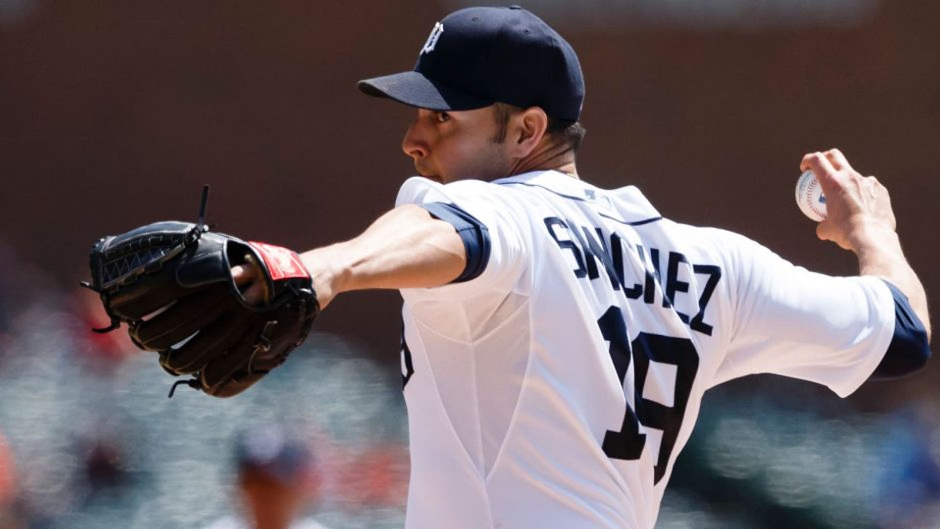 May 14, 2015; Detroit, MI, USA; Detroit Tigers starting pitcher Anibal Sanchez (19) pitches in the first inning against the Minnesota Twins at Comerica Park. Mandatory Credit: Rick Osentoski-USA TODAY Sports