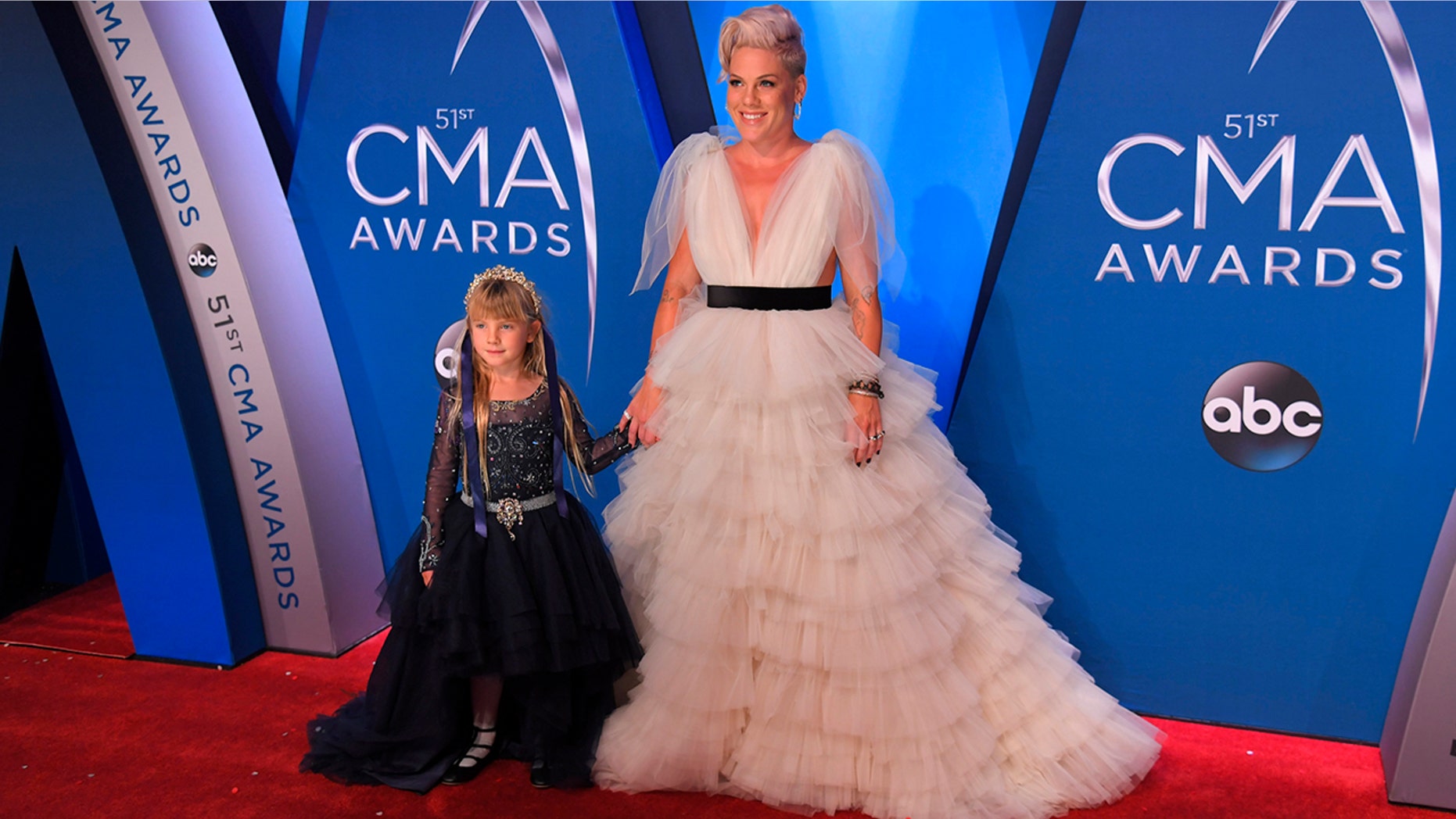 Pink and her daughter Willow at the 51st Country Music Association Awards in Nashville, Tennessee on Nov. 8, 2017.