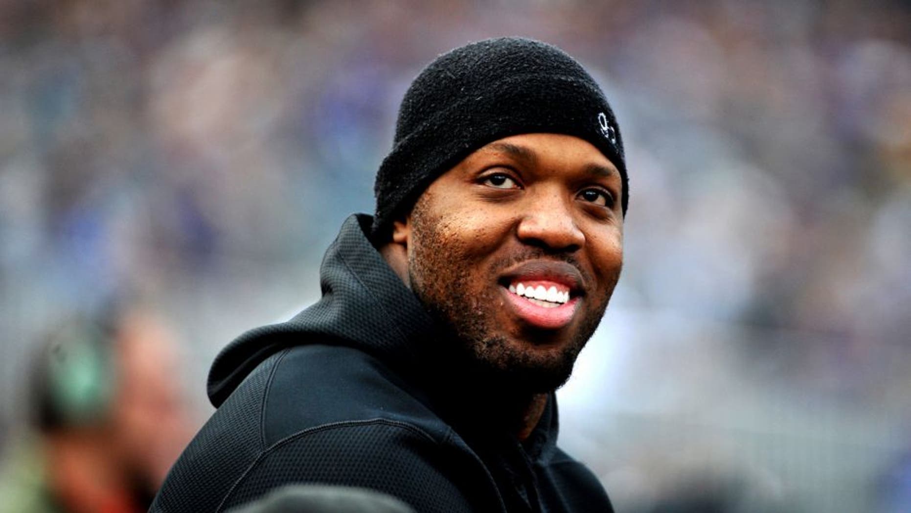BALTIMORE, MD - DECEMBER 27, 2015: Linebacker Terrell Suggs #55 of the Baltimore Ravens watches the action from the sideline during a game against the Pittsburgh Steelers on December 27, 2015 at M&T Bank Stadium in Baltimore, Maryland. Baltimore won 20-17. (Photo by: Nick Cammett/Diamond Images/Getty Images)