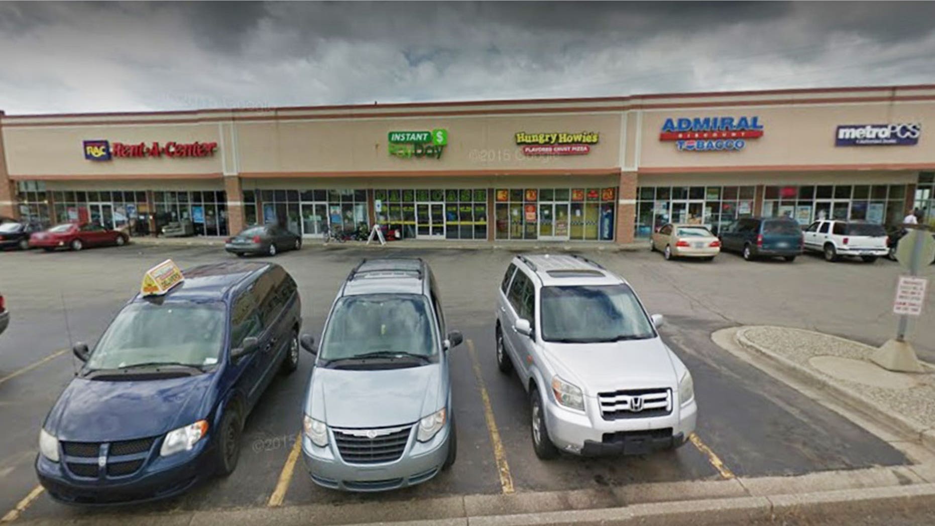 Employees of Hungry Howie's pizza shop in Michigan helped a long-time customer suffering a medical emergency