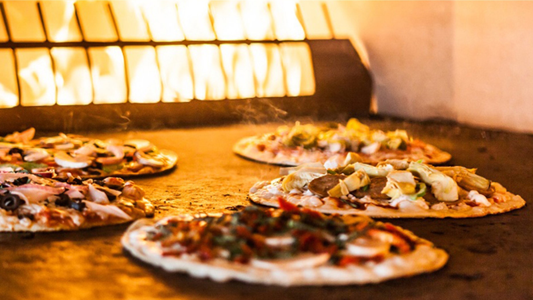 These artisanal pizza parlors can get customers personal pizza within 10 minutes.
