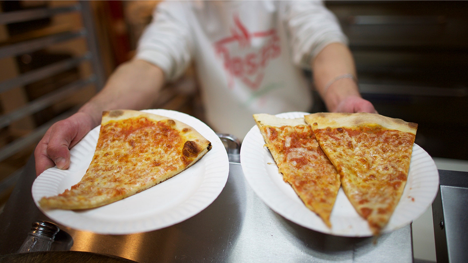 Do you know the difference between a New York slice and a Neopolitan? Or a traditional "apizza" and a bar pie?