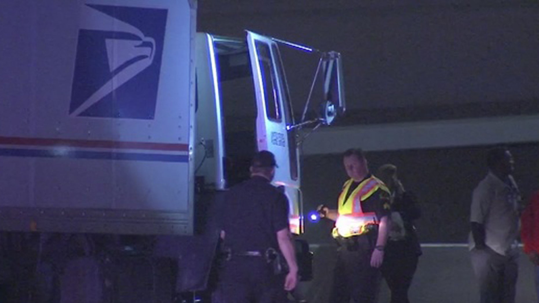 US Postal Worker Killed In Shooting On Dallas Highway | Fox News