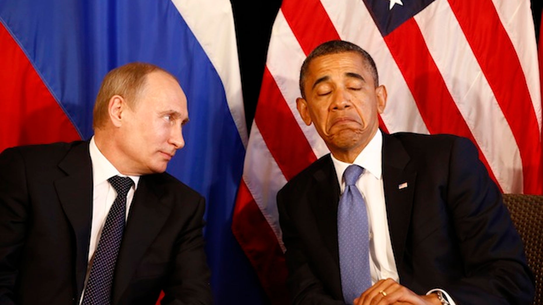 U.S. President Barack Obama (R) meets with Russia's President Vladimir Putin in Los Cabos, Mexico, June 18, 2012. The leaders are in Los Cabos to attend the G20 summit. REUTERS/Jason Reed
