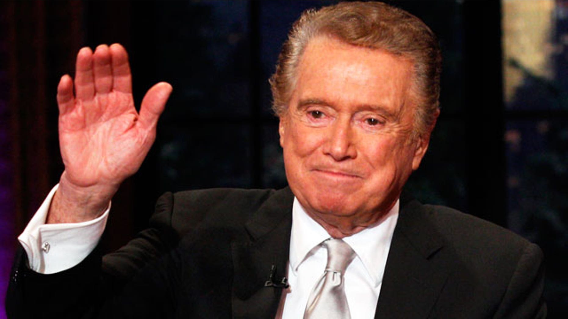 Regis Philbin says good-bye to 'Live.'