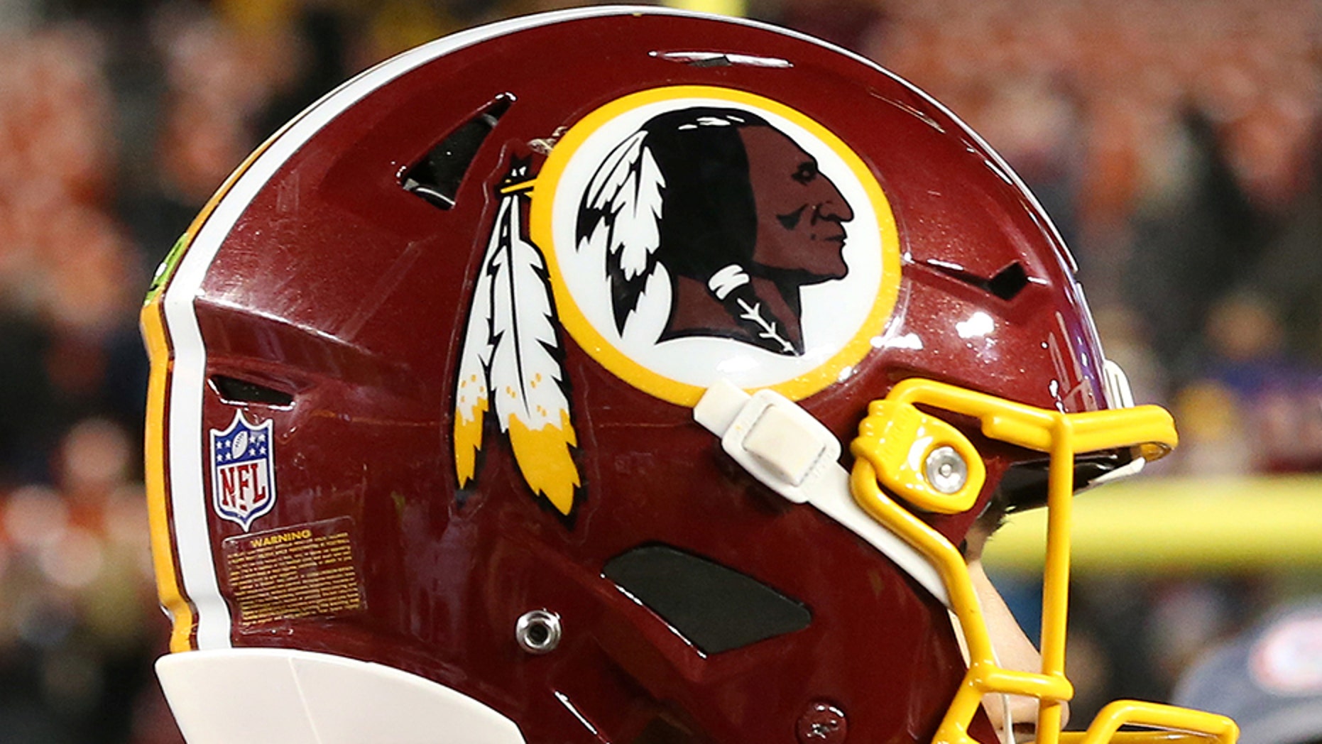 The Washington Redskins announced the organization will present replacement players from the 1987 team with Super Bowl rings.