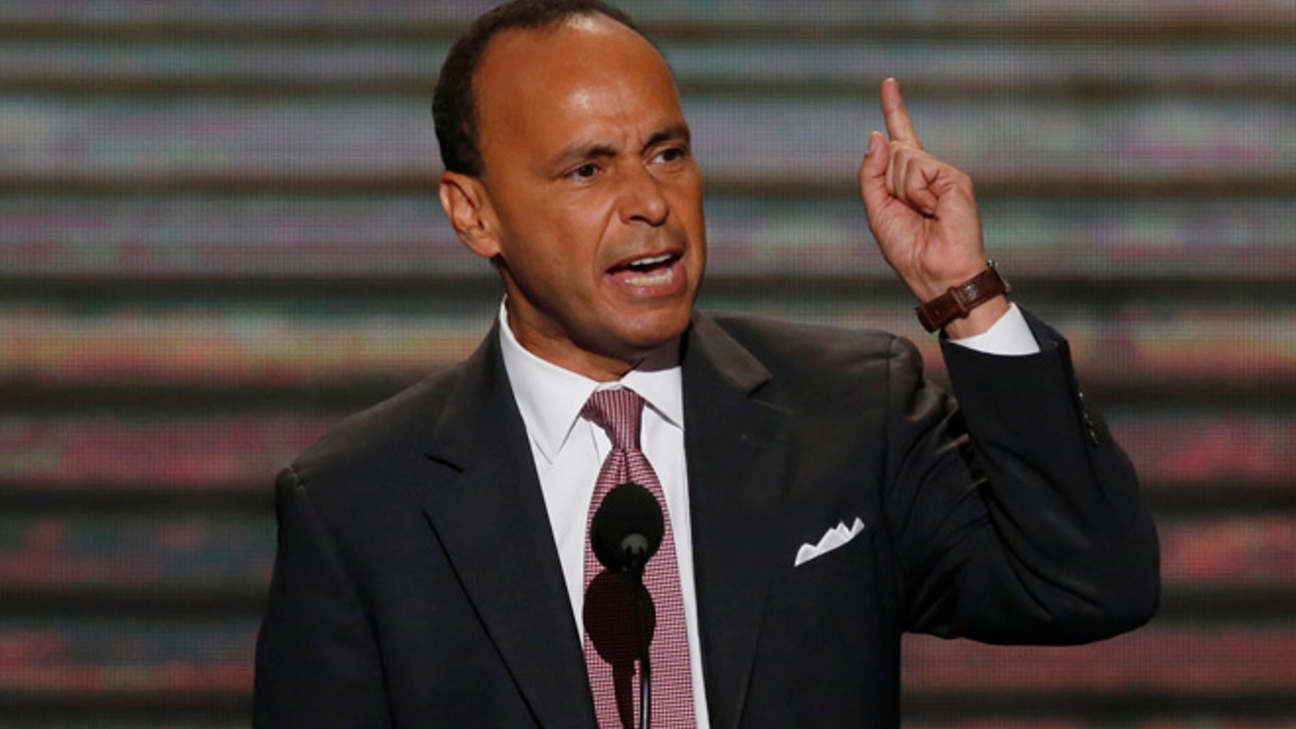 U.S. Rep. Luis Gutierrez (D-IL) addresses delegates during the second session of the Democratic National Convention in Charlotte, North Carolina, September 5, 2012. REUTERS/Jason Reed (UNITED STATES - Tags: POLITICS ELECTIONS) - RTR37J8M