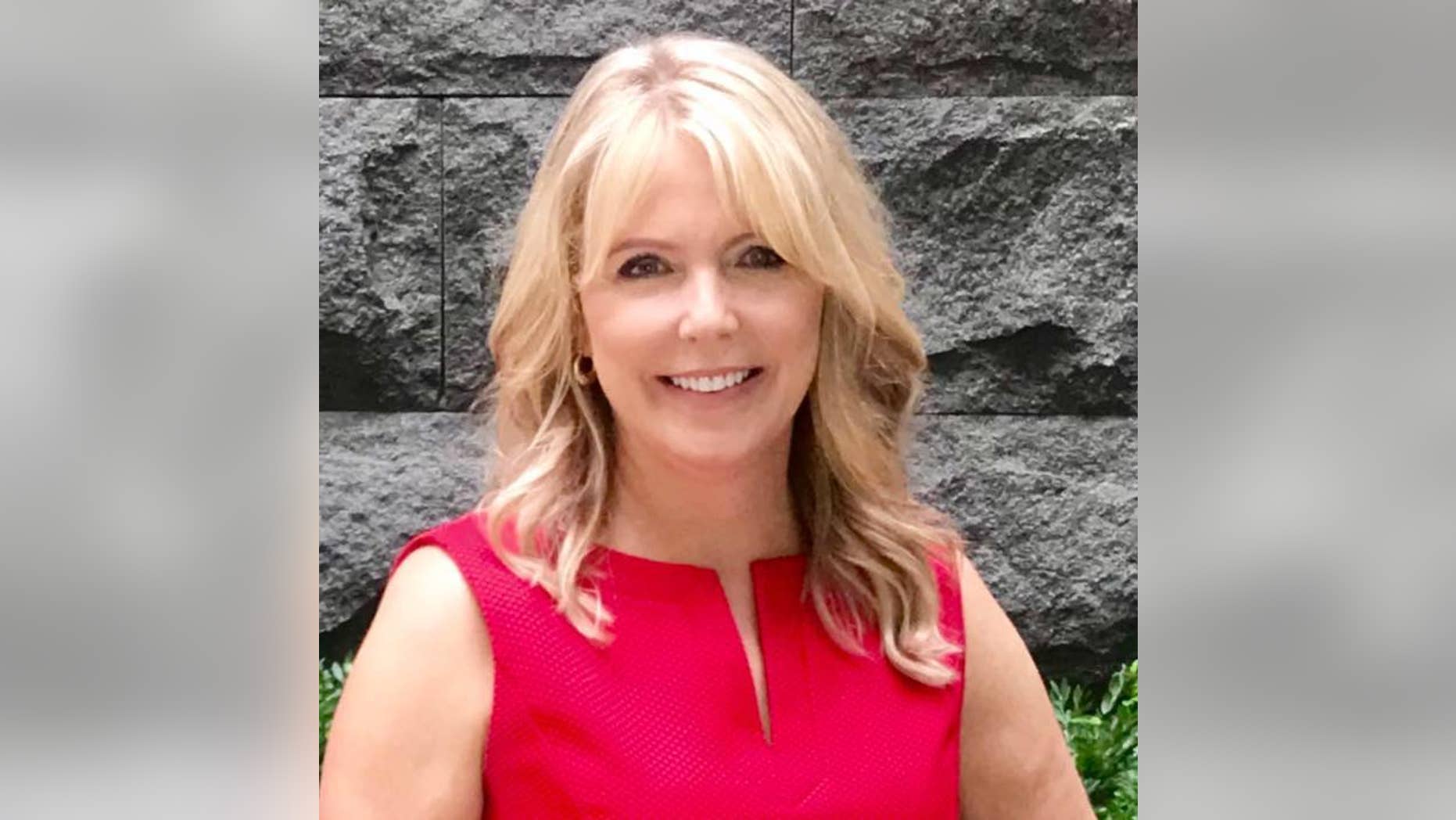 South Dakota TV journalist Angela Kennecke says she noticed red flags in the weeks leading up to her daughter’s death.