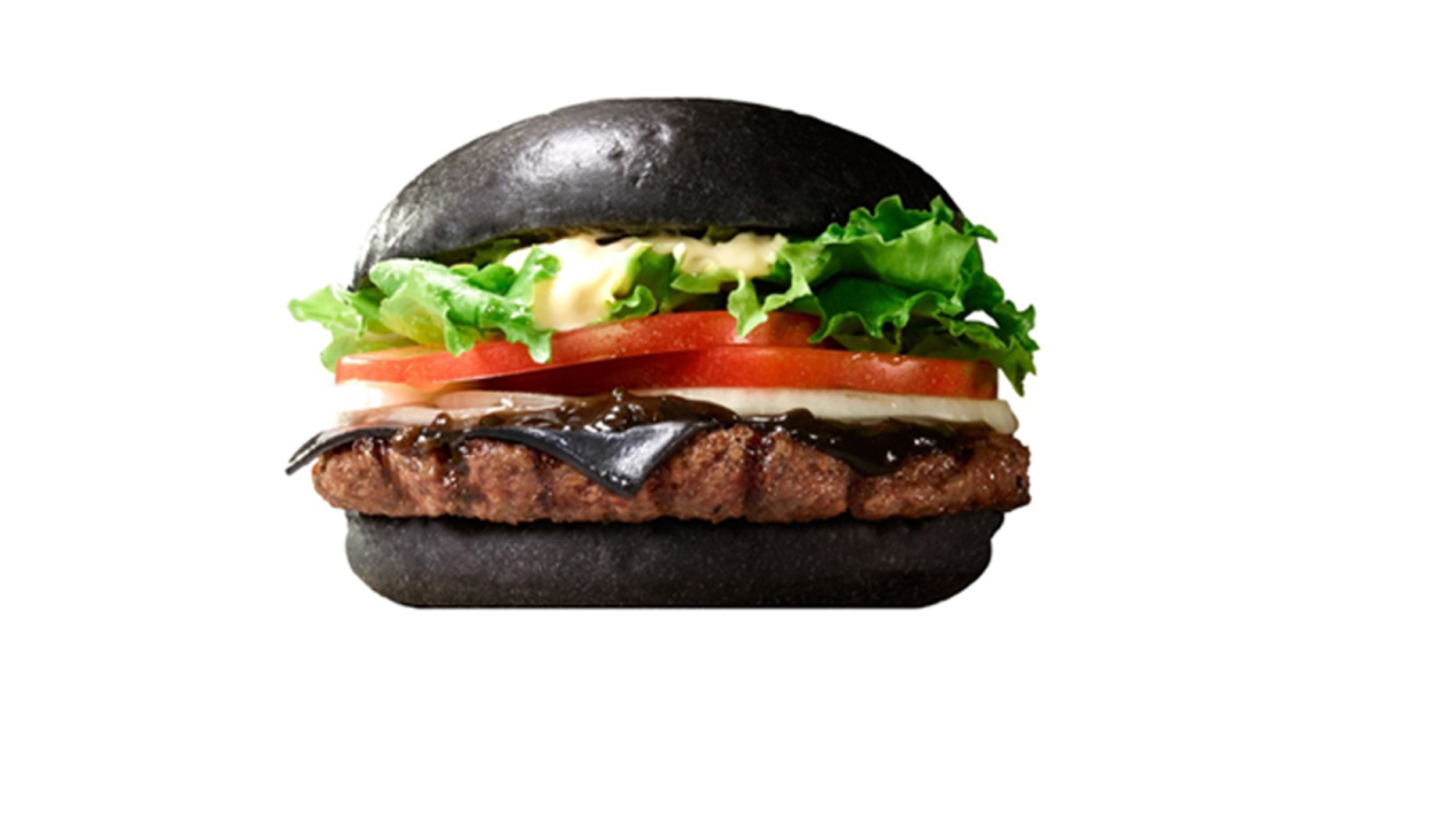 The Kuro Burger may look like a Halloween prank to Westerners.