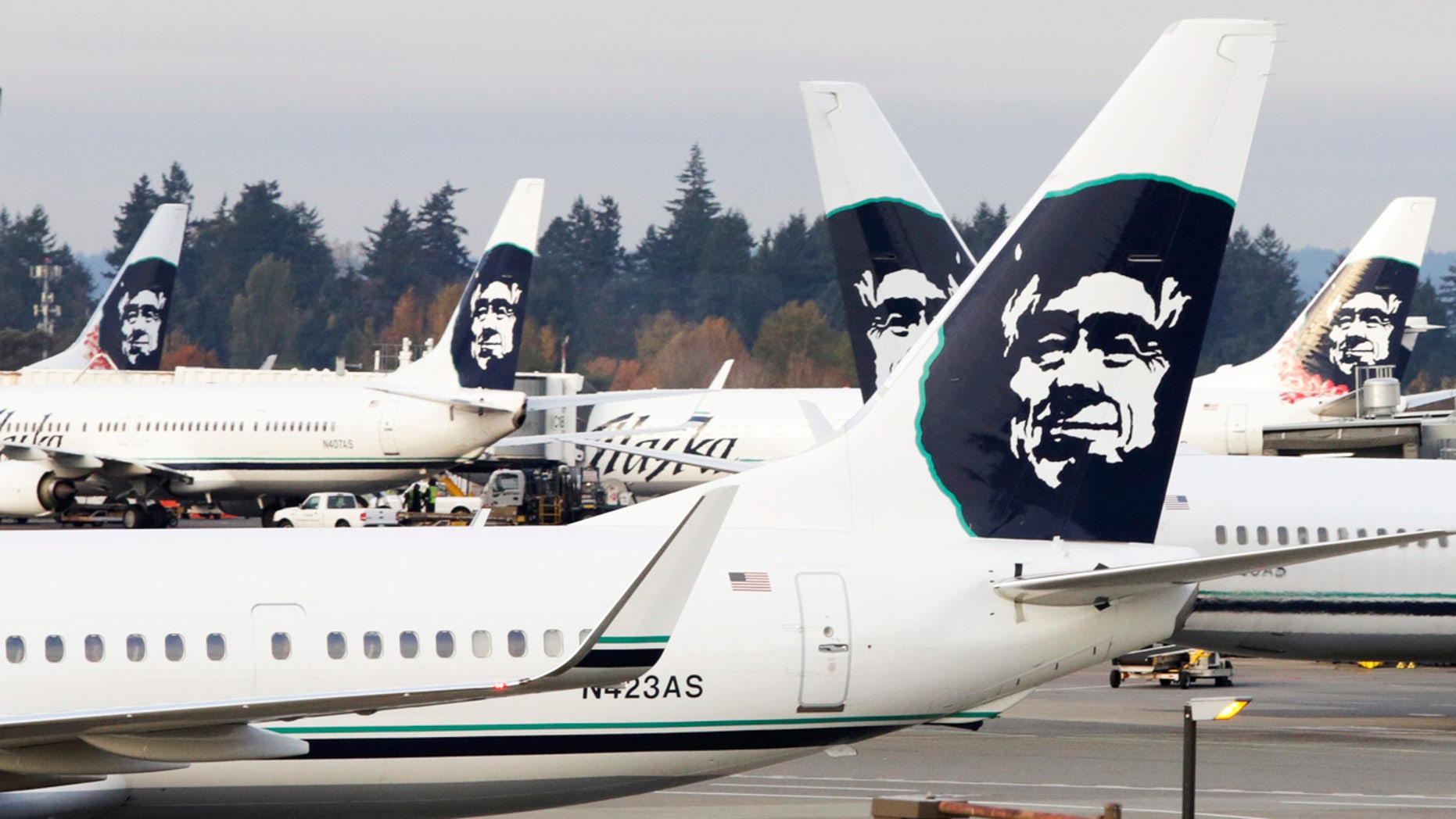 alaska airlines damaged baggage