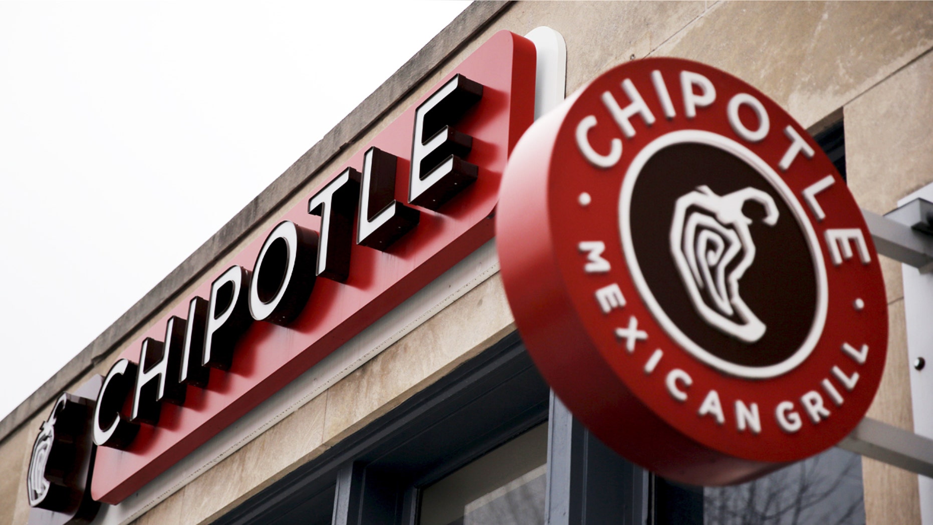 Chipotle Mexican Grill is seen in uptown Washington, February 8, 2016. REUTERS/Carlos Barria - RTX2621O