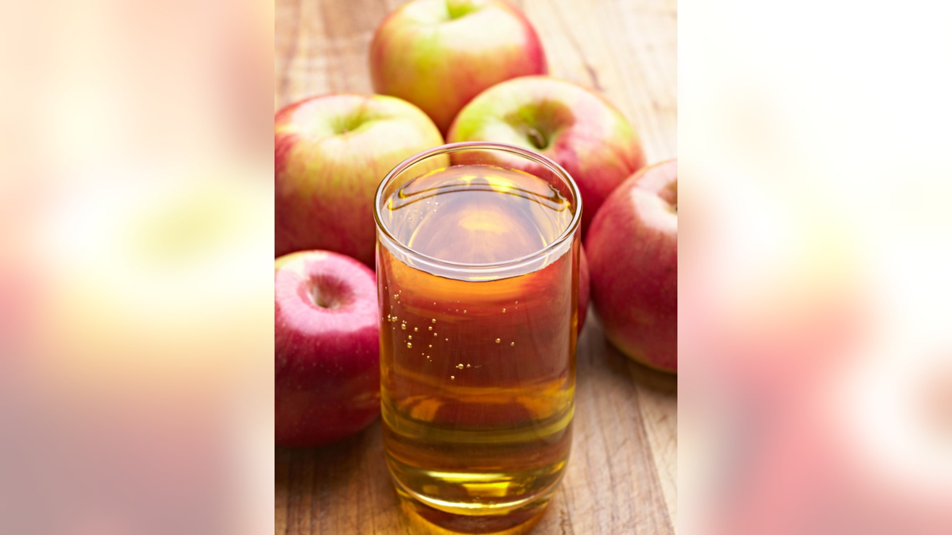 Apple Juice with fresh Apple