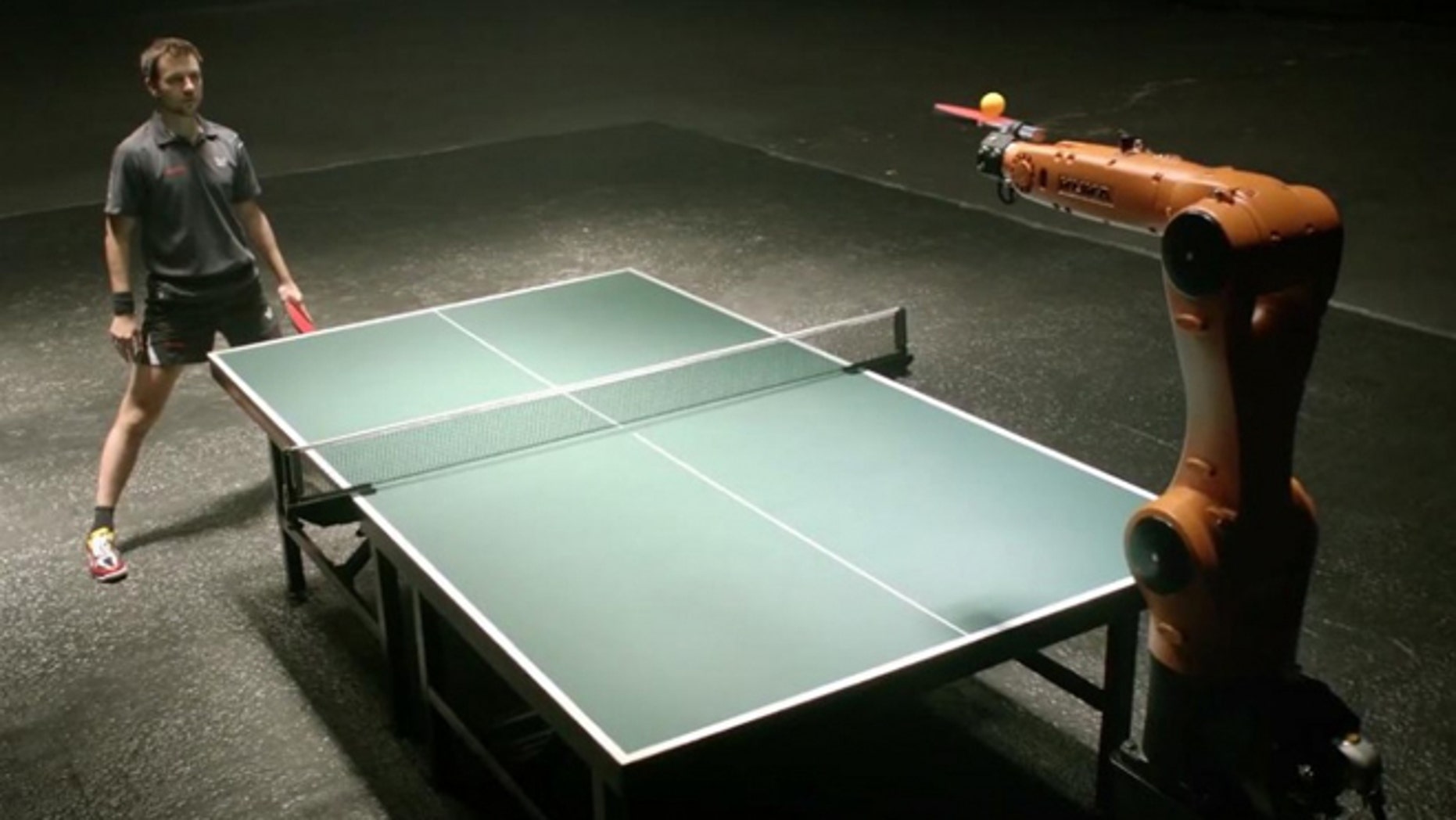 table tennis machine