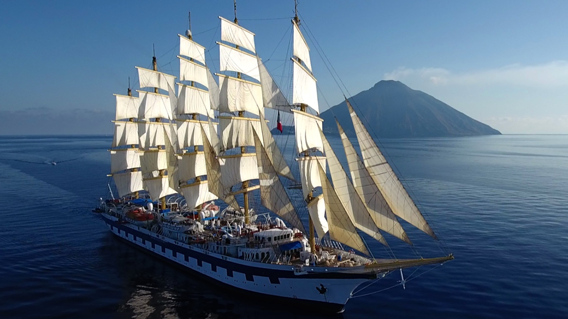 Smithsonian Channel's TV show shows ocean opulence.