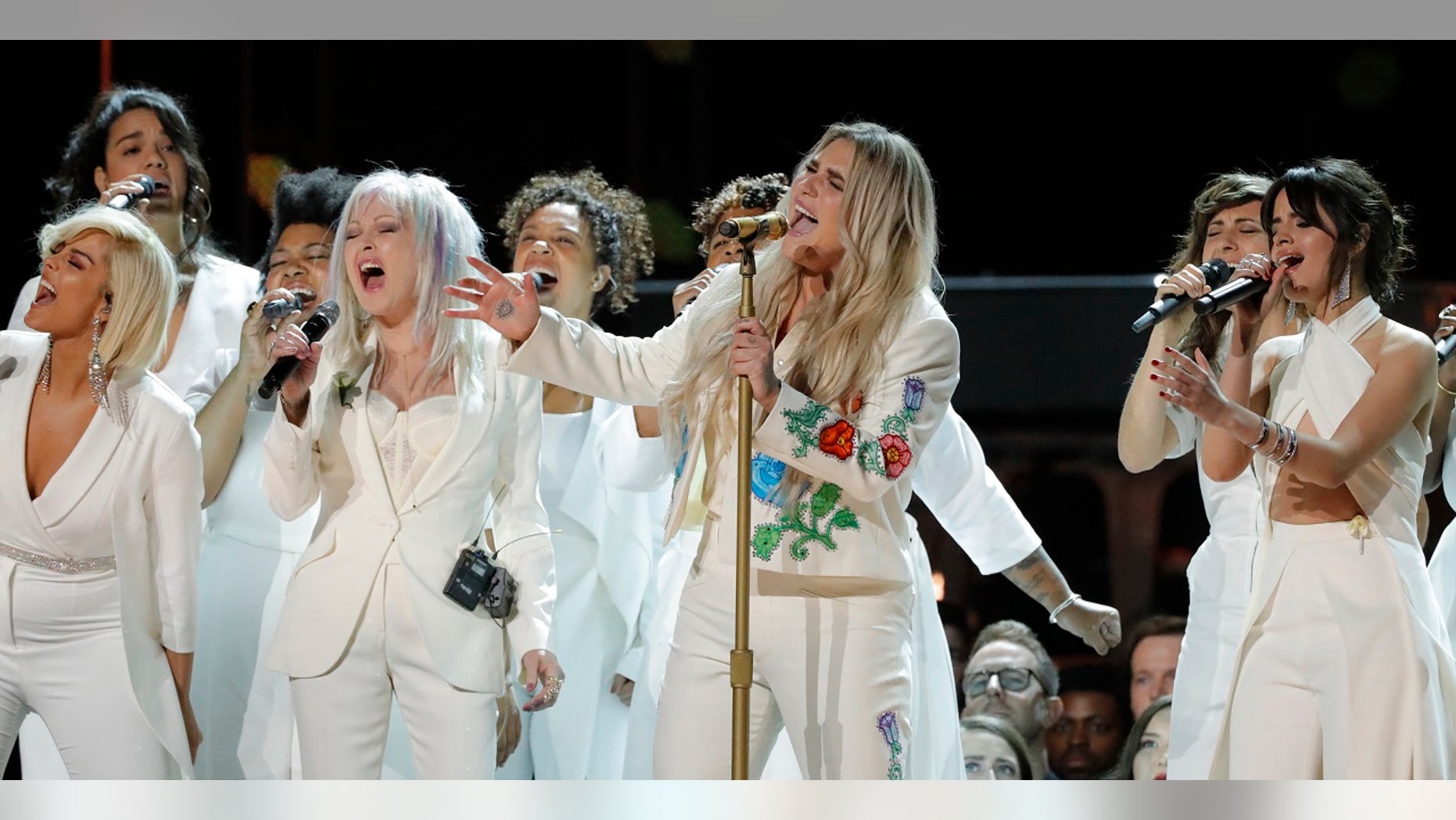 Kesha delivered an emotionally-charged performance Sunday night at the 2018 Grammy Awards.