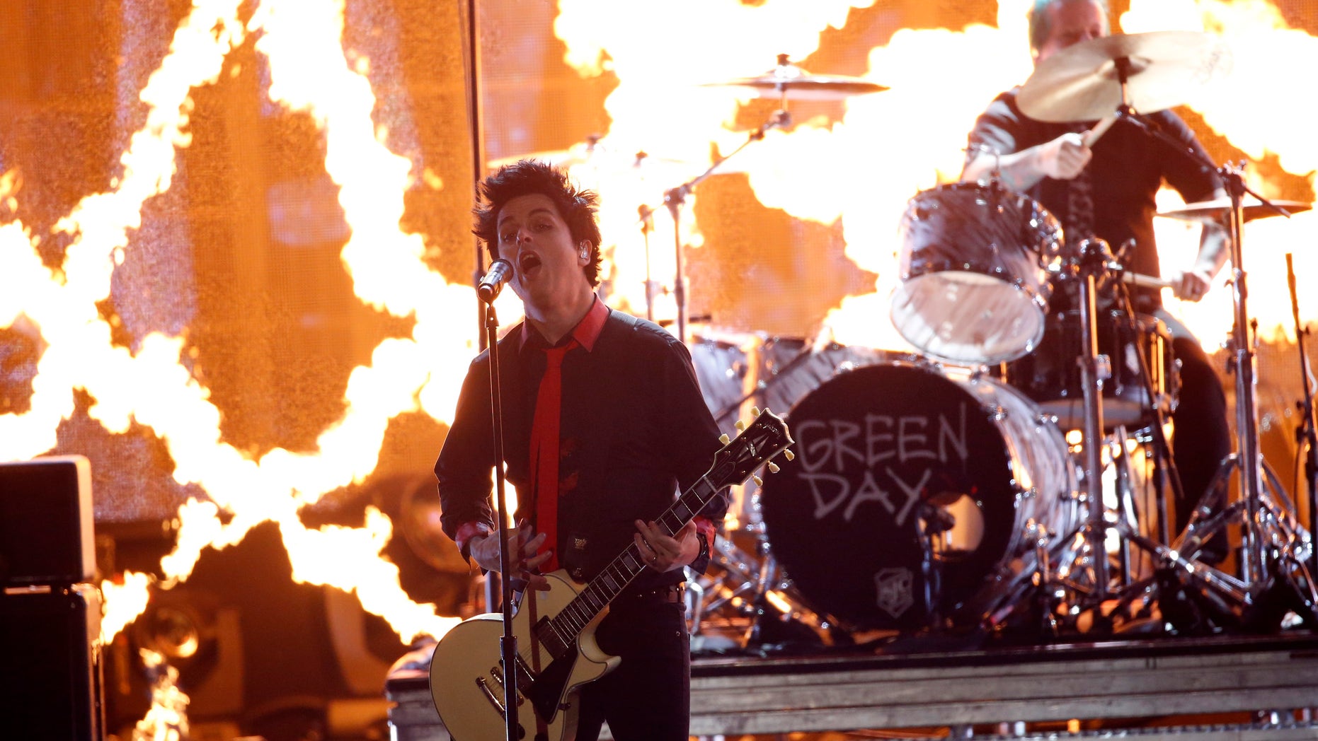 Green Day performs "Bang Bang" at the 2016 American Music Awards in Los Angeles, California, U.S., November 20, 2016.