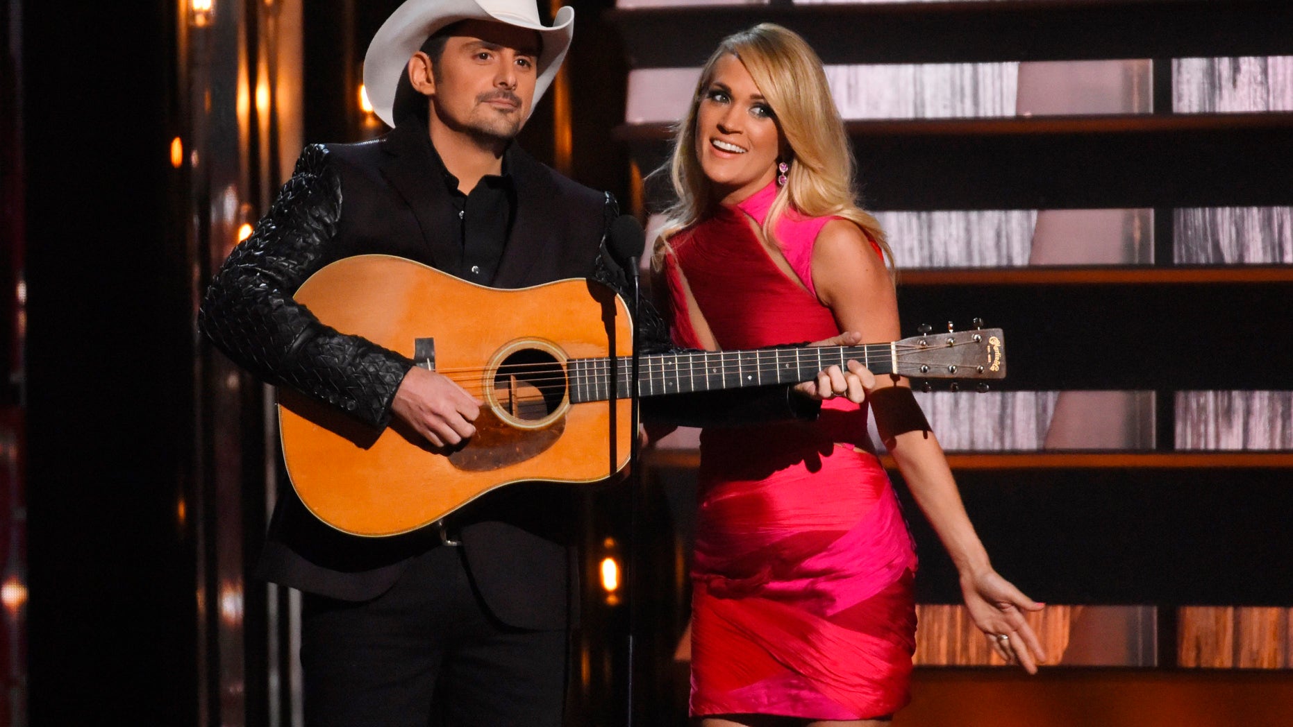 Show hosts Brad Paisley and Carrie Underwood perform at the 49th Annual Country Music Association Awards in Nashville, Tennessee November 4, 2015.