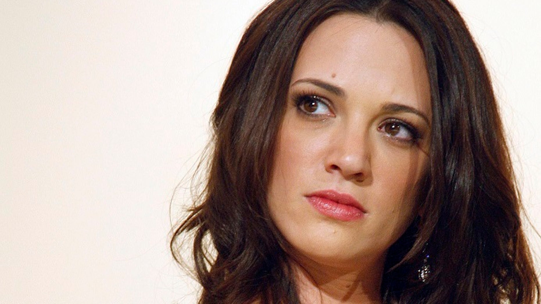 Asia Argento Accuses Harvey Weinstein Of Sexual Assault Who Is She Fox News 