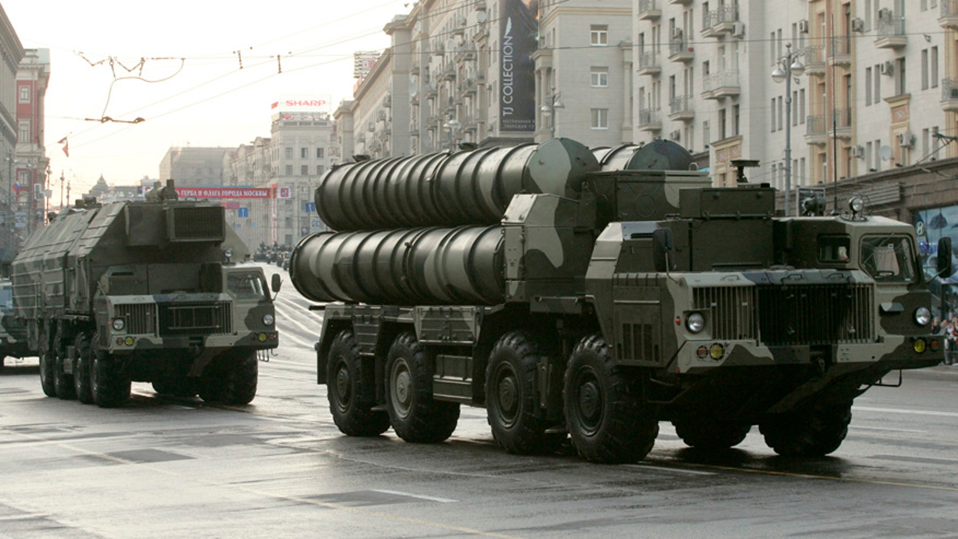 May 4, 2009: Russian S-300 anti-missile rocket system move along a central street during a rehearsal for a military parade in Moscow.