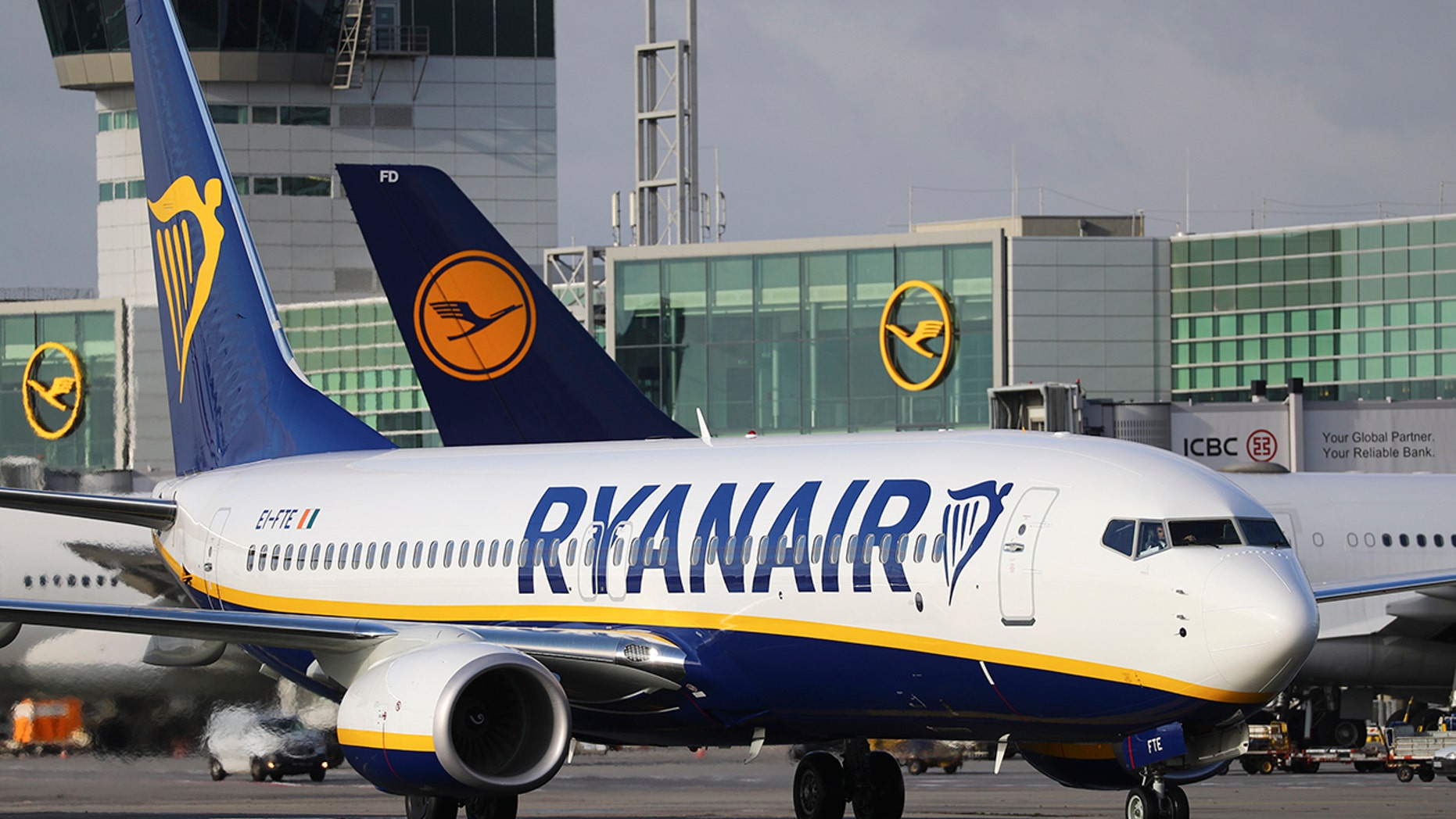 Ryanair calls for stricter alcohol regulations in airports.