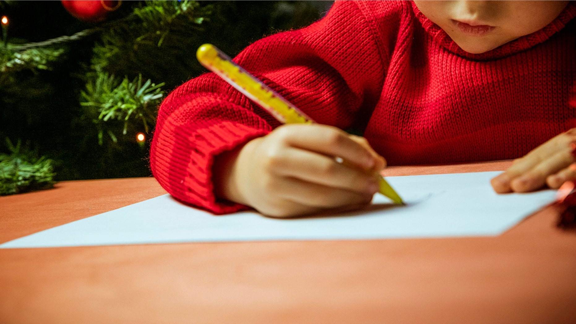 A little girl's troubling letter has inspired people across the globe to send blankets to a Texas school.