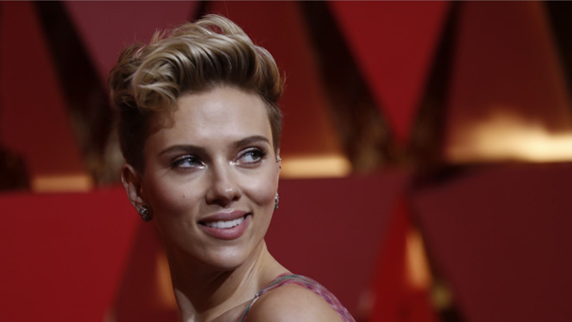 Scarlett Johansson mocked Ivanka Trump in a fake perfume commercial on "SNL."