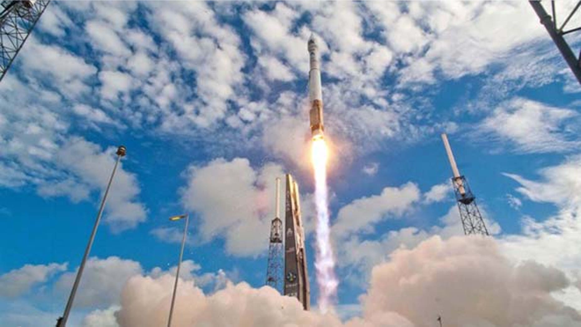 A United Launch Alliance Atlas 5 rocket launches the classified NROL-38 spy satellite into orbit from Space Launch Complex-41 at the Cape Canaveral Air Force Station in Florida on June 20, 2012.
