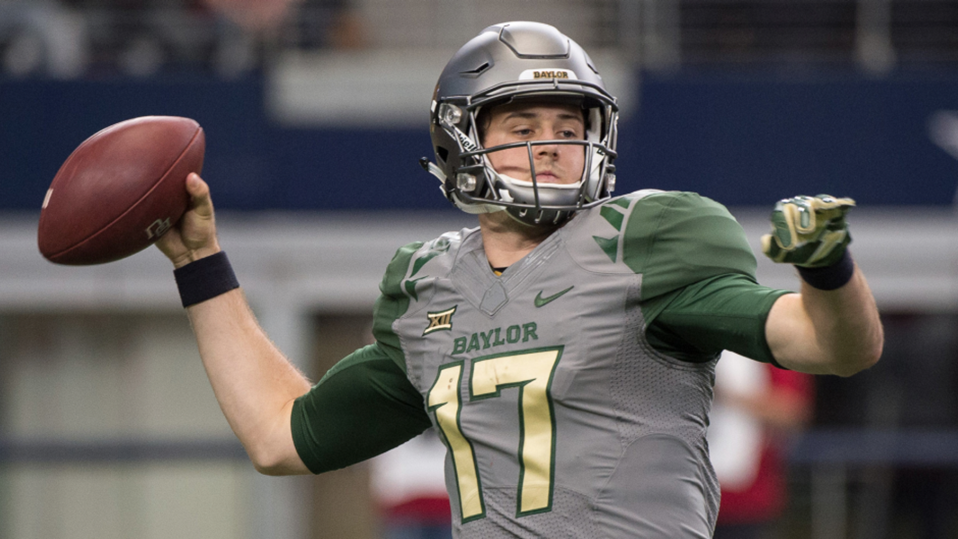 Art Briles joins Bruce Feldman to talk about his starting quarterback Seth Russell. Find out what makes him such a good fit for the Bears offense.