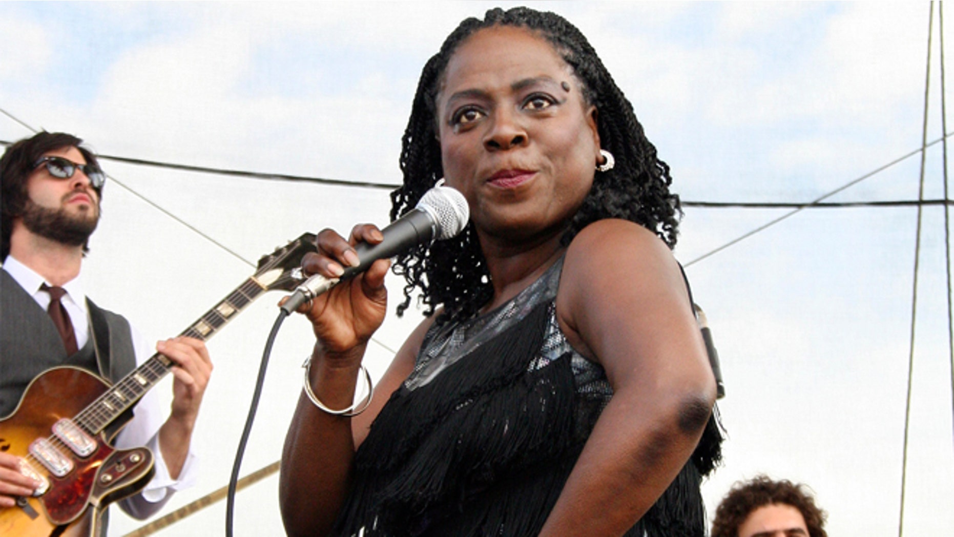 Soul singer Sharon Jones has died at the age of 60.