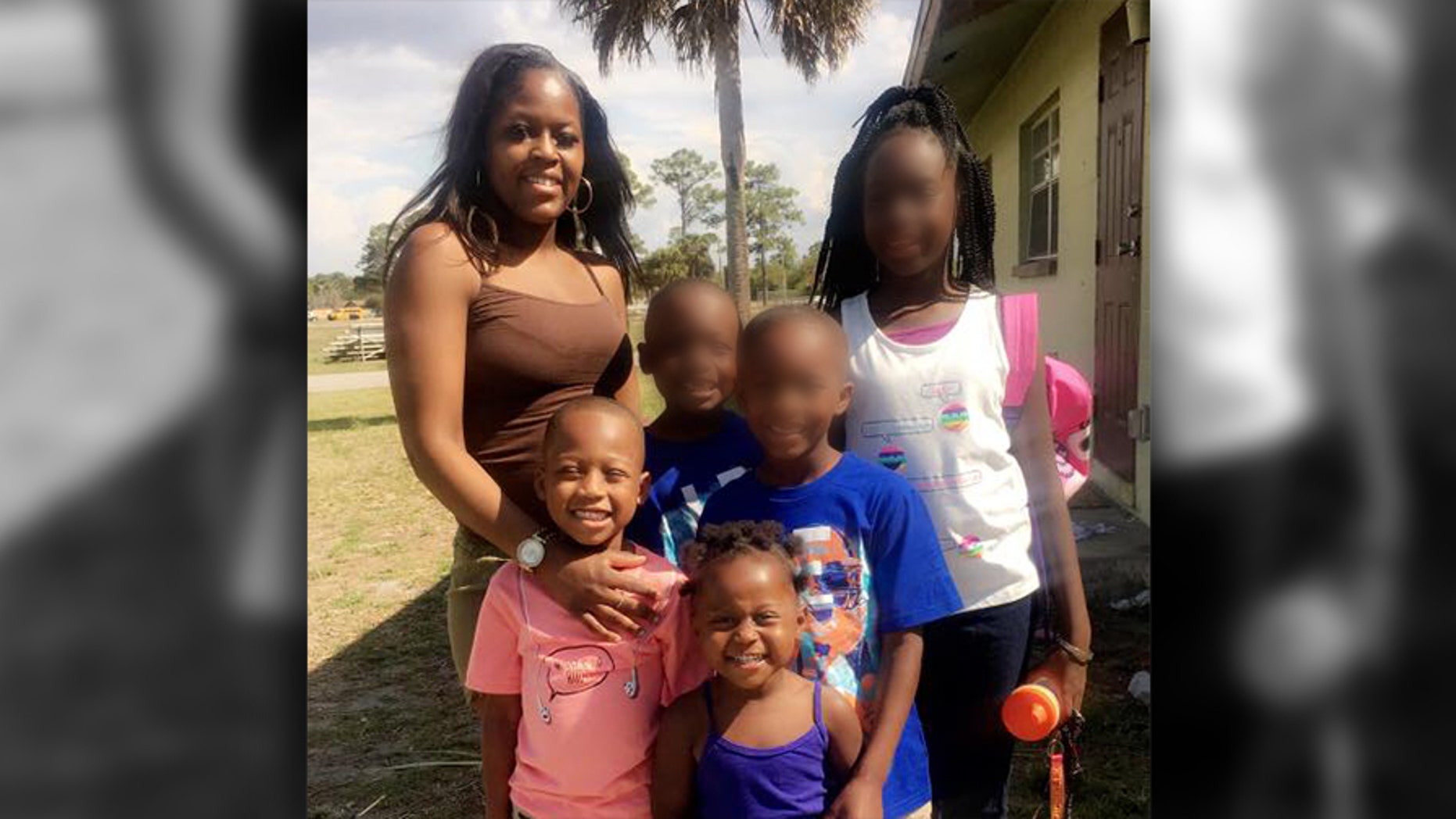 Florida Mother, 2 Children Found Dead After Minivan Crashes Into Pond ...