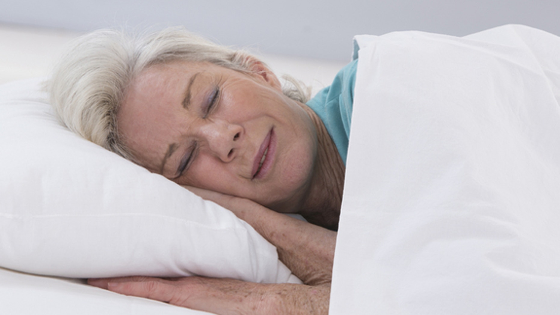 Unhealthy sleep patterns combined with other factors could increase mortality risk, according to a study in Australia of people ages 45 and older.
