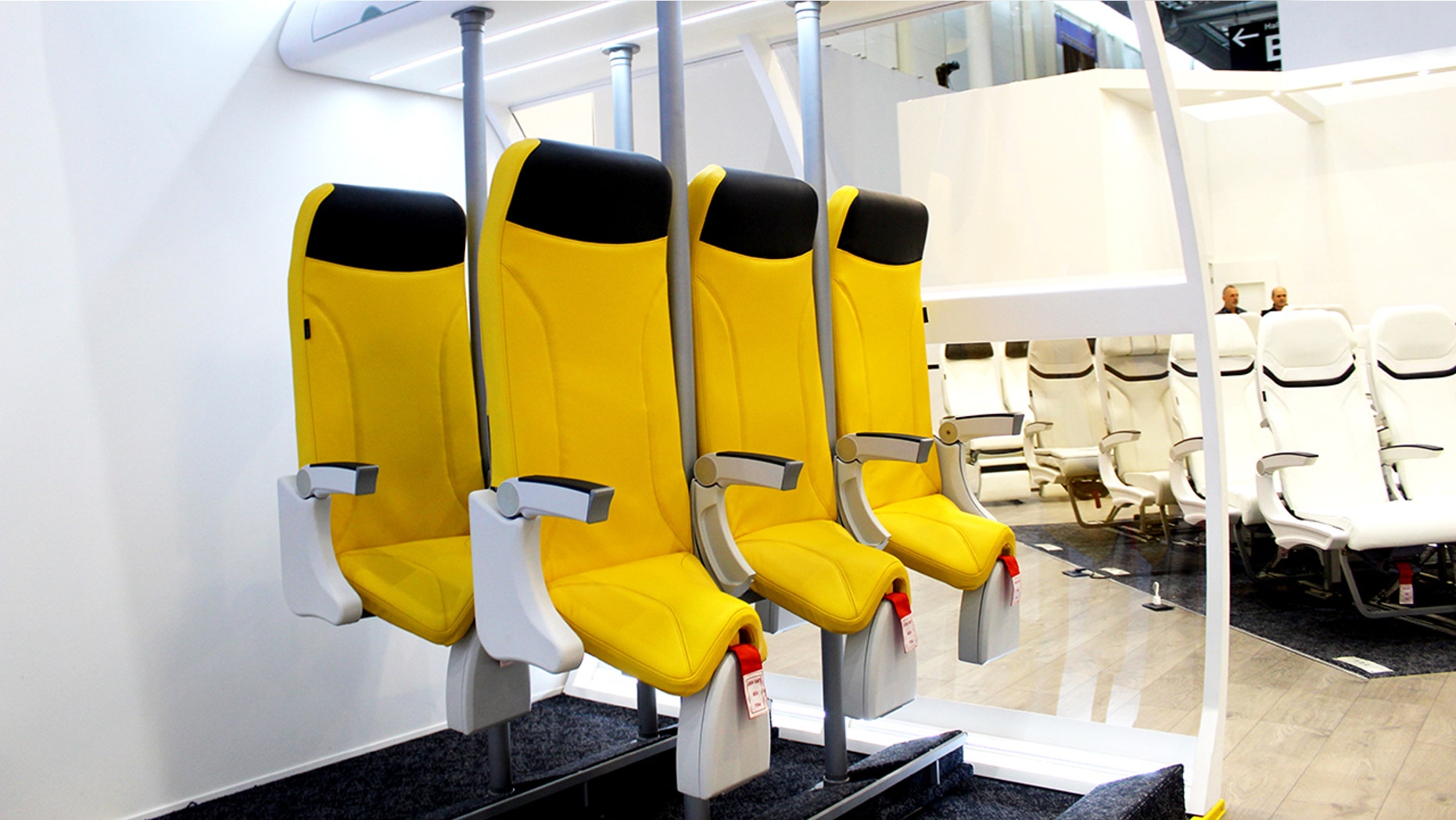 Italian seat manufacturer Aviointeriors has proposed its new Skyrider 2.0 model.