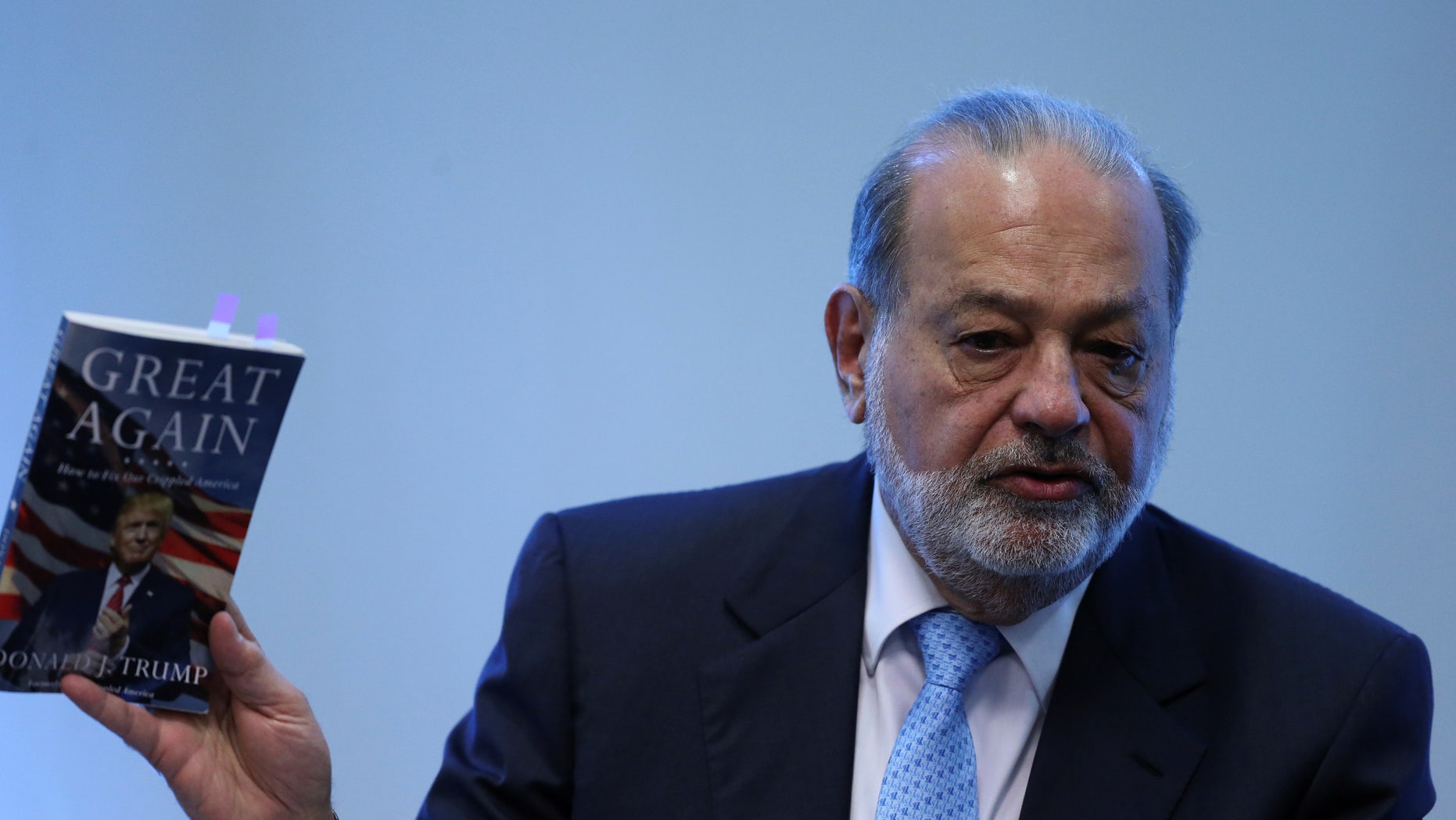Mexican billionaire Carlos Slim during a news conference in Mexico City, Mexico January 27, 2017