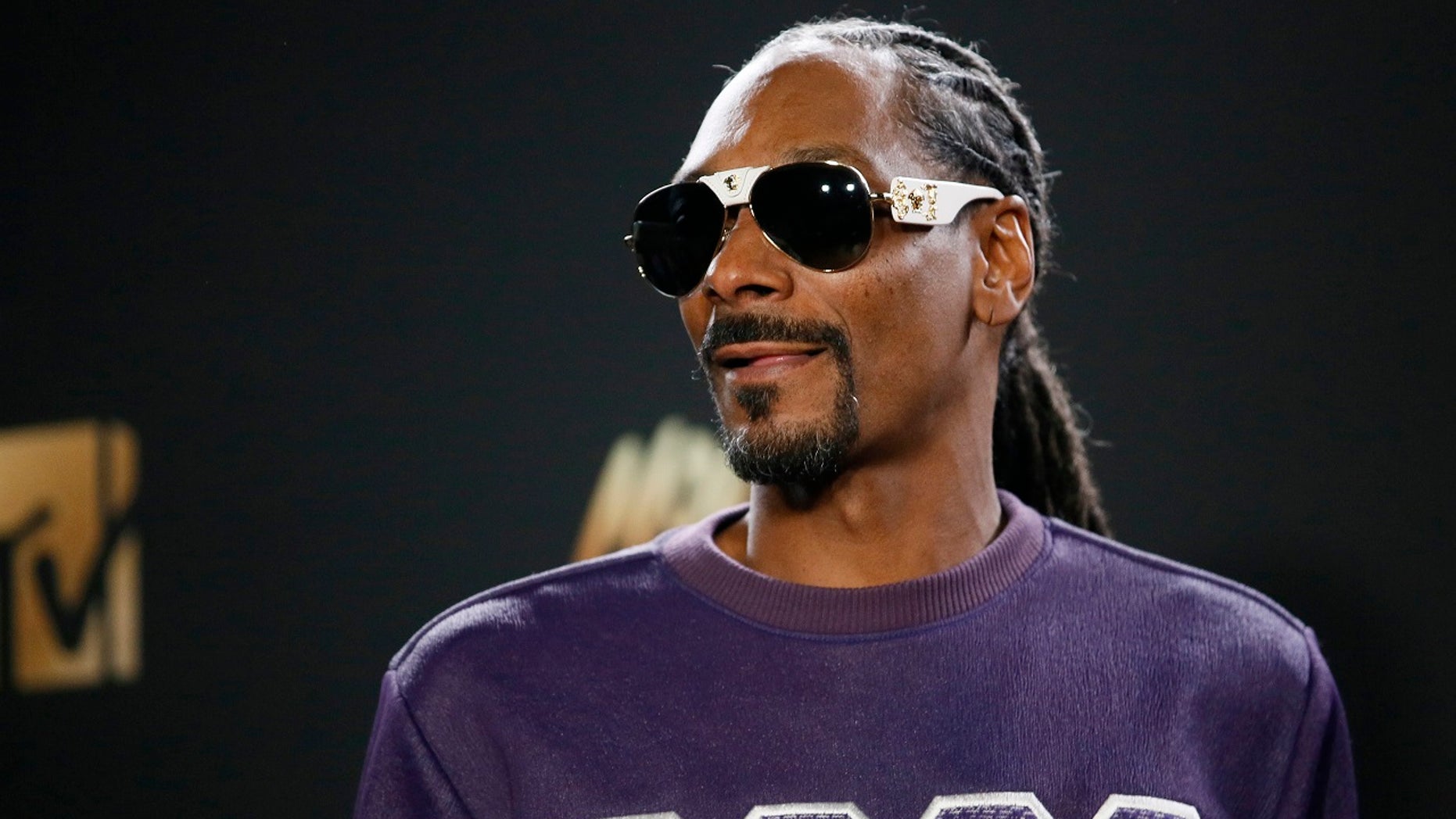 Snoop Dogg seeks to help rehome dog that was abandoned just before Christmas