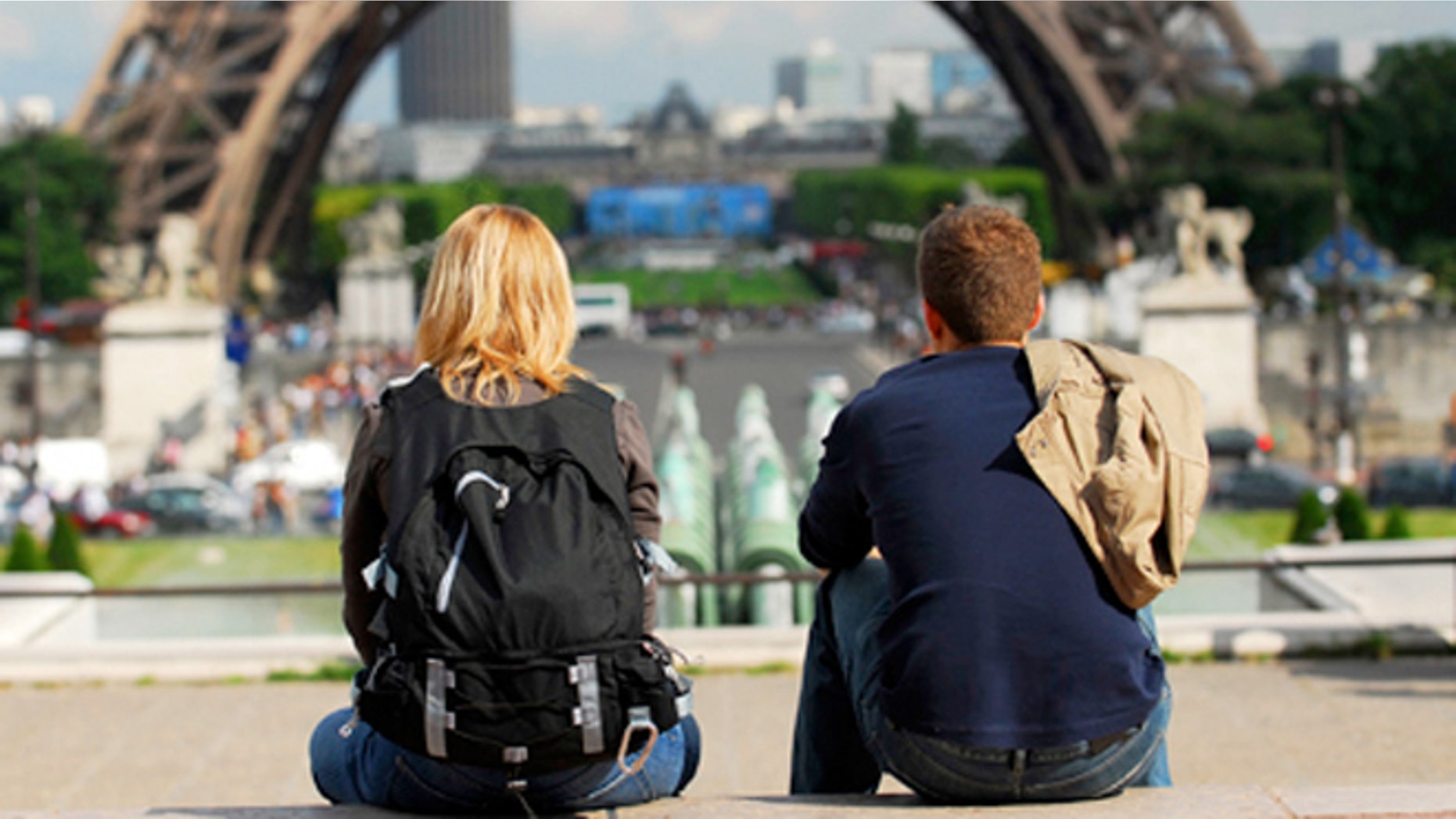 Paris has a big drinking culture, but a small number of tour companies are catering to people who are on the wagon.