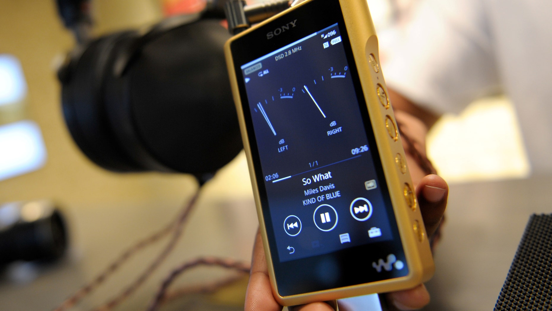 An assistant presents the Sony walkman NW-WM1Z at the IFA Electronics show in Berlin, Germany Sept. 2, 2016. (REUTERS/Stefanie Loos)