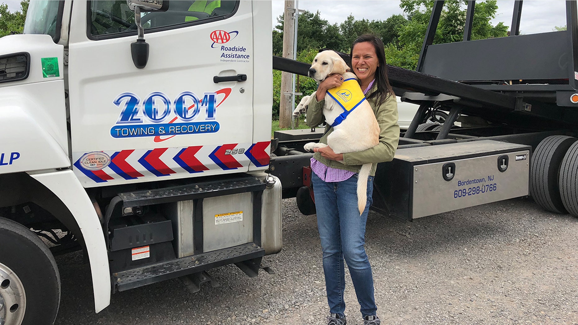 Volunteers love helping each other out — a fact Jennifer Williams learned after getting stranded in New Jersey.