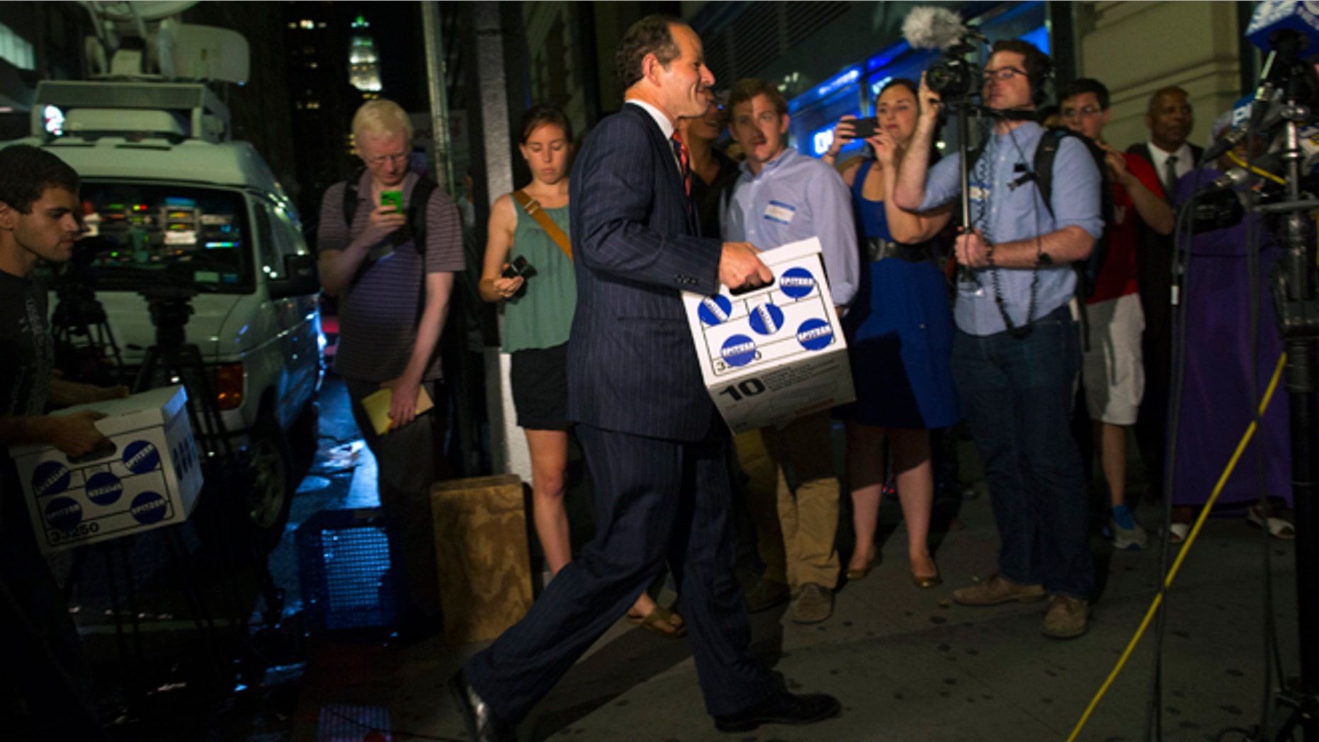 Last week, Eliot Spitzer delivered signatures to the board of elections office in New York.