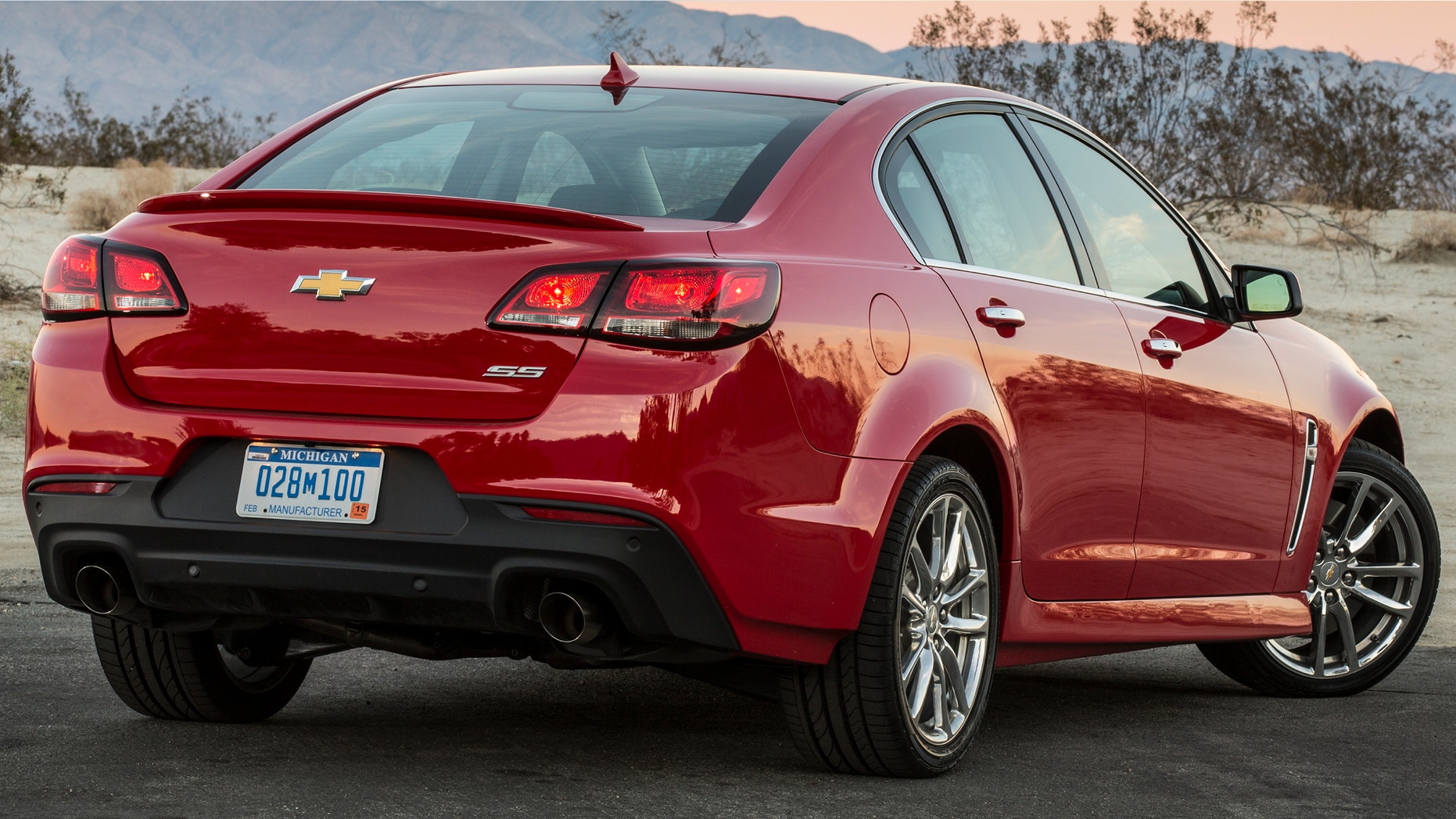 The 2015 Chevrolet SS has a combined fuel economy rating of 17 mpg