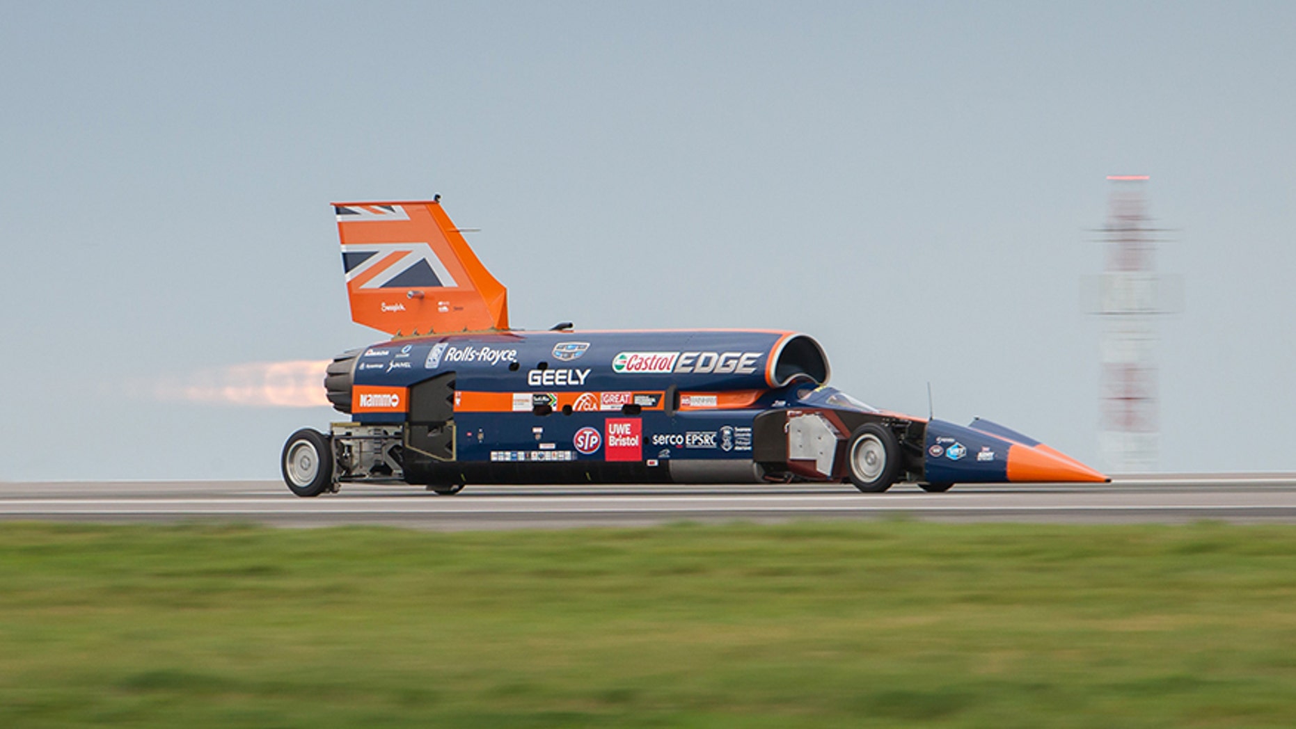 1 000 Mph Bloodhound SSC Land Speed Record Attempt Short On Funds   Ssc 