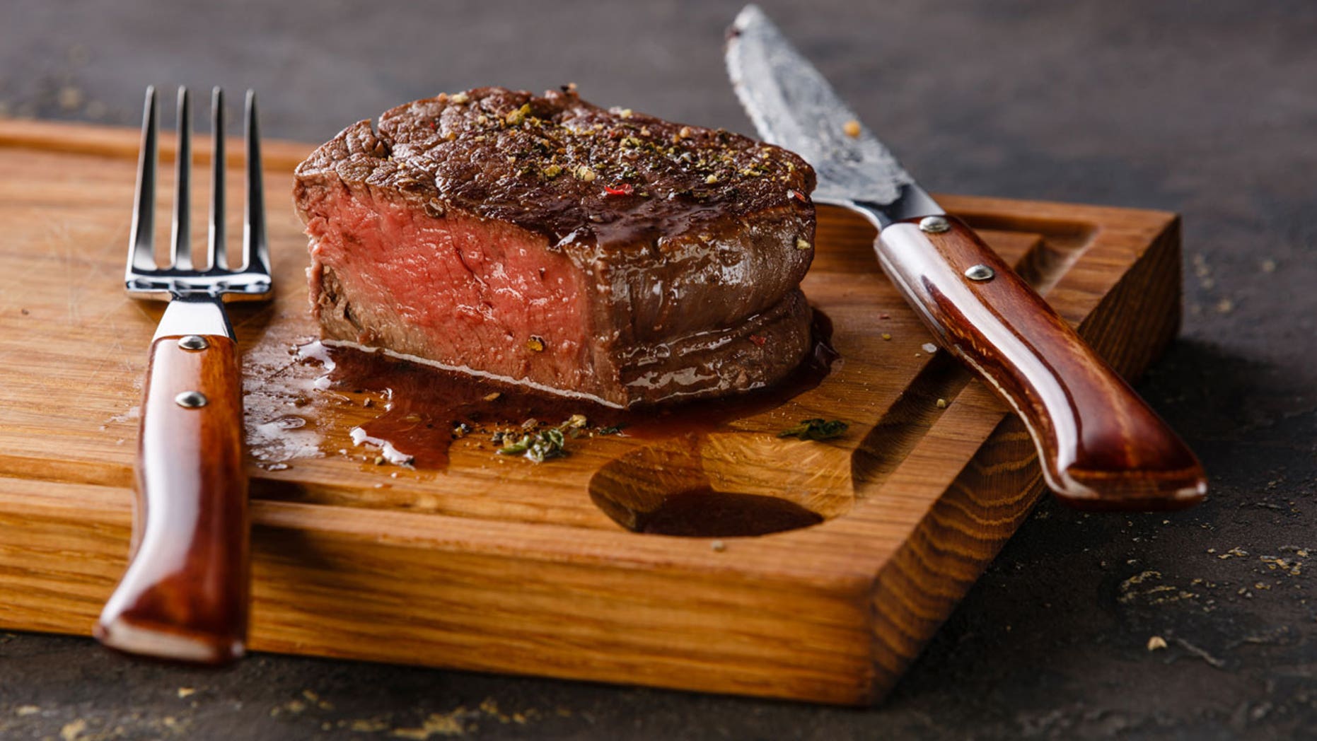 The Blood Oozing From Your Steak Is Often Something Else Entirely   Steakjuiceistock 