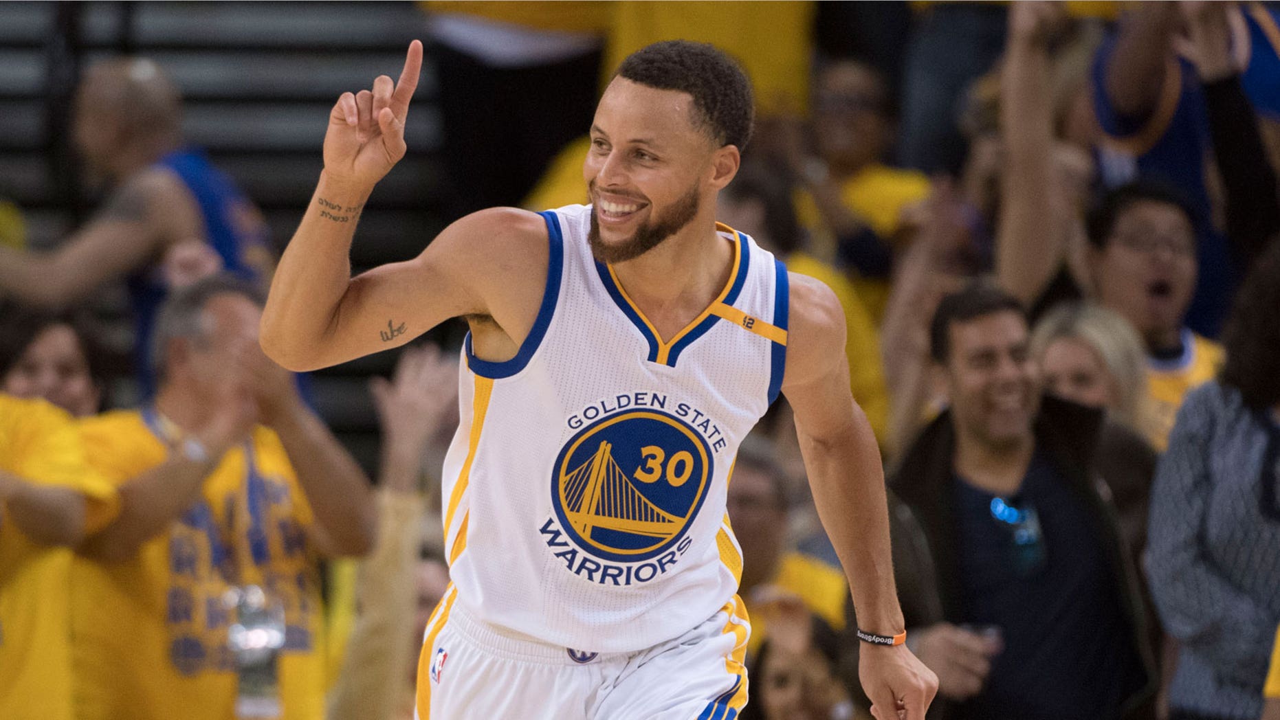 Golden State Warriors point guard Stephen Curry once lived on frozen pizzas and instant ramen, says his wife.