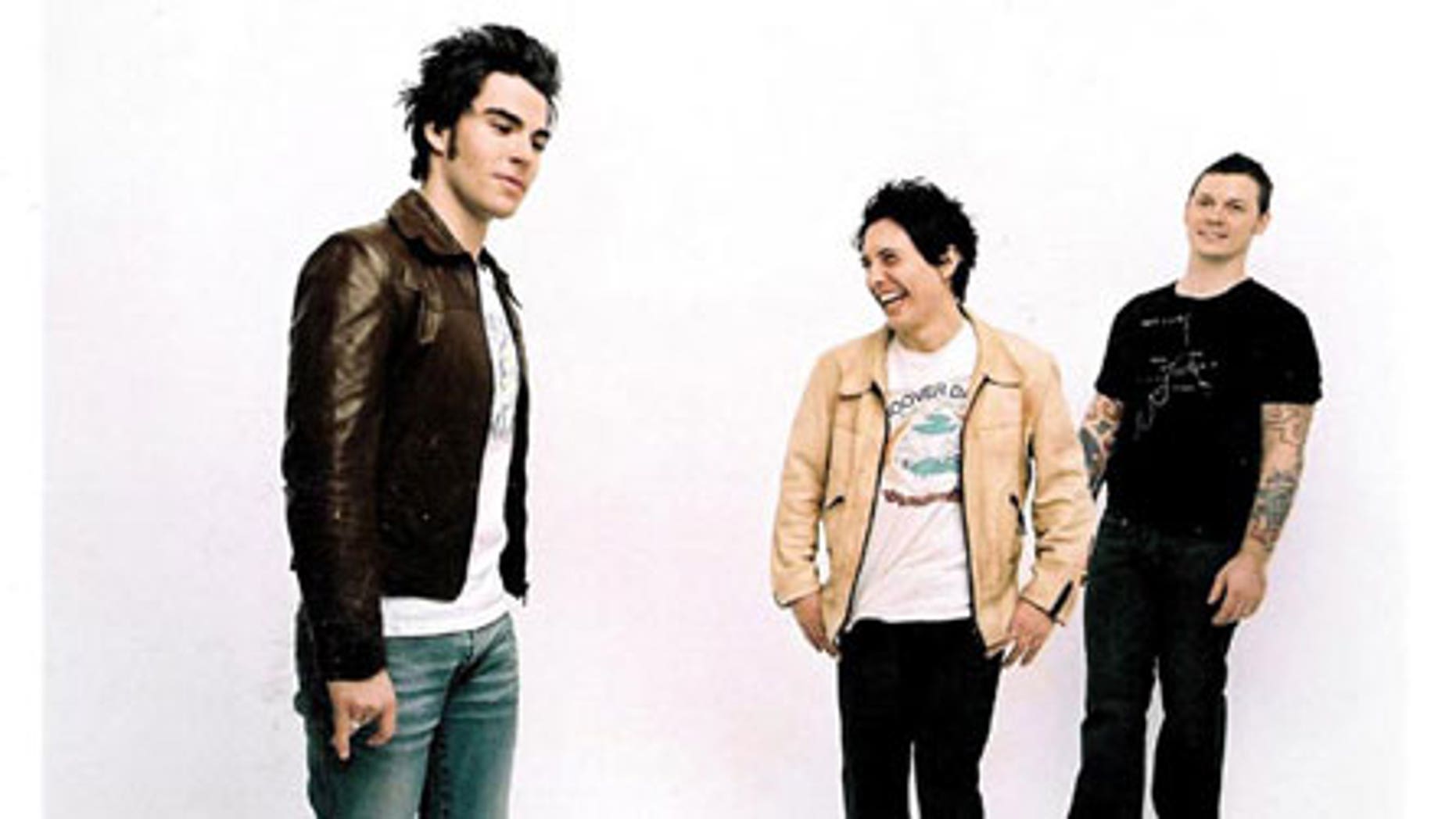 Stereophonics drummer Stuart Cable (c) died at age 40.