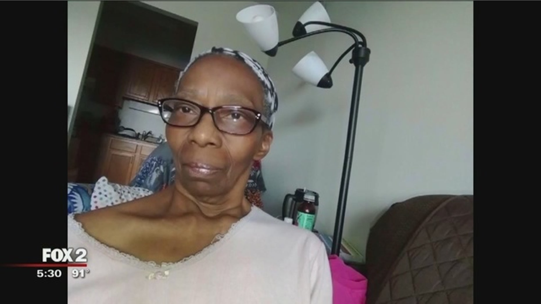 Juanita Branch, 63, noticed her symptoms getting progressively worse with each selfie.