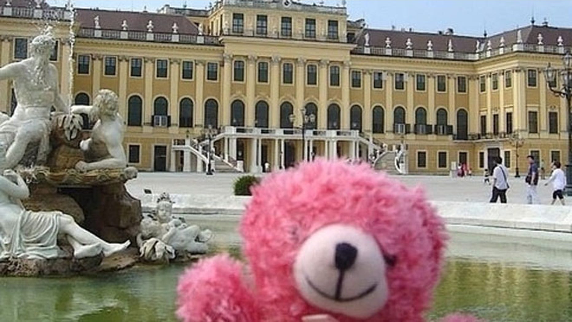 Unagi Travel lets you send your favorite stuffed animal on vacation.